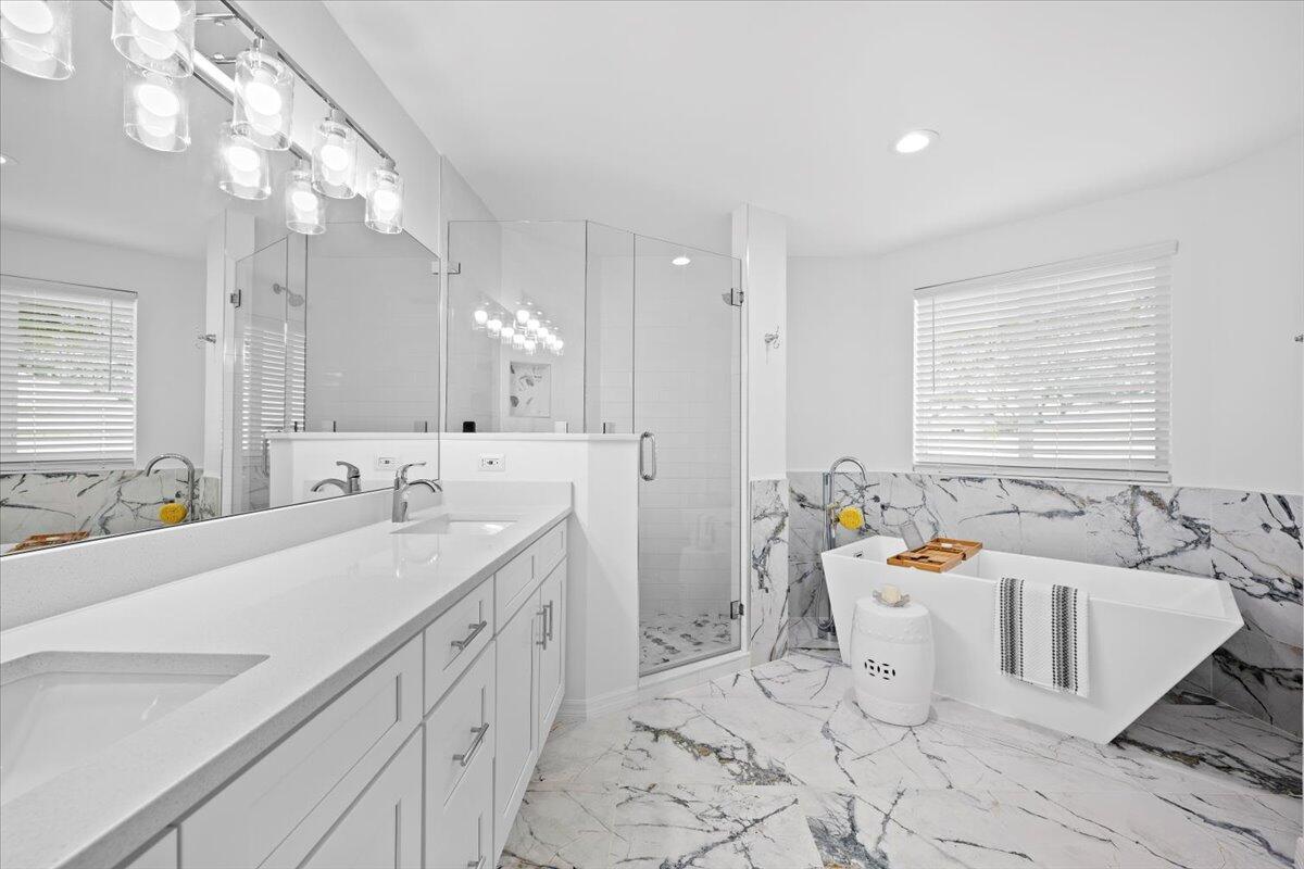 223 W Canterbury Drive W