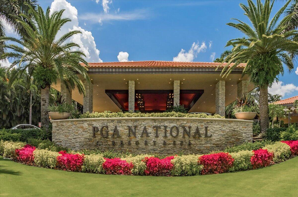 223 W Canterbury Drive W