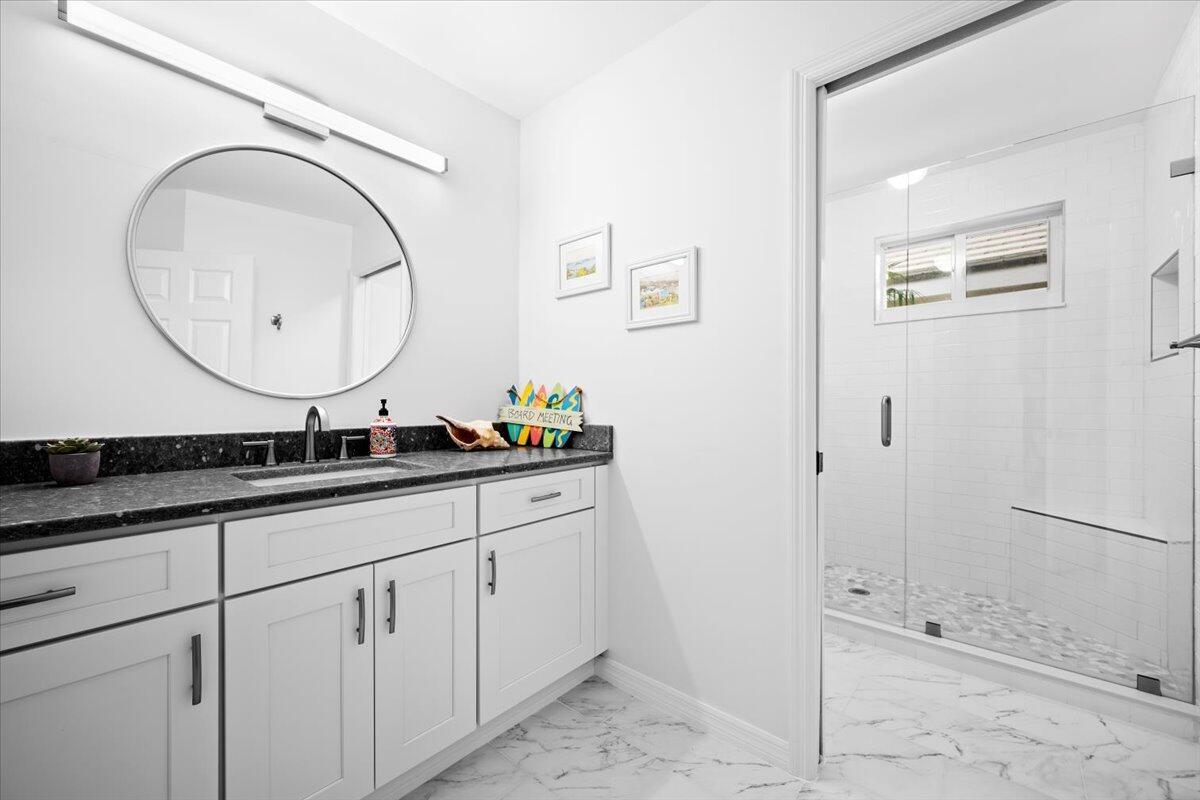 223 W Canterbury Drive W