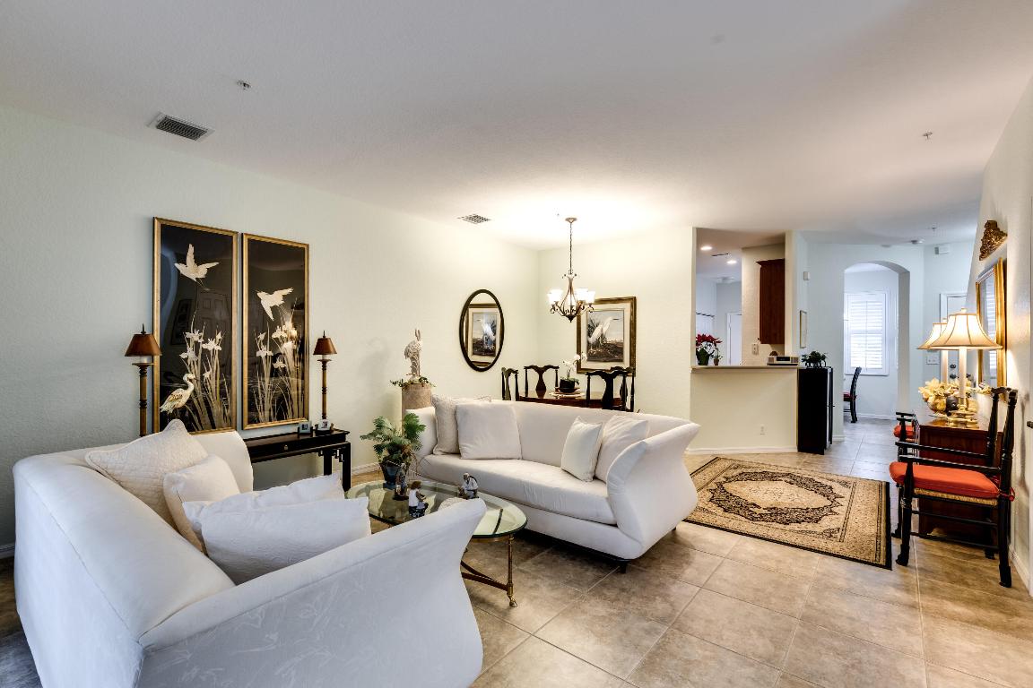 156 Village Boulevard E