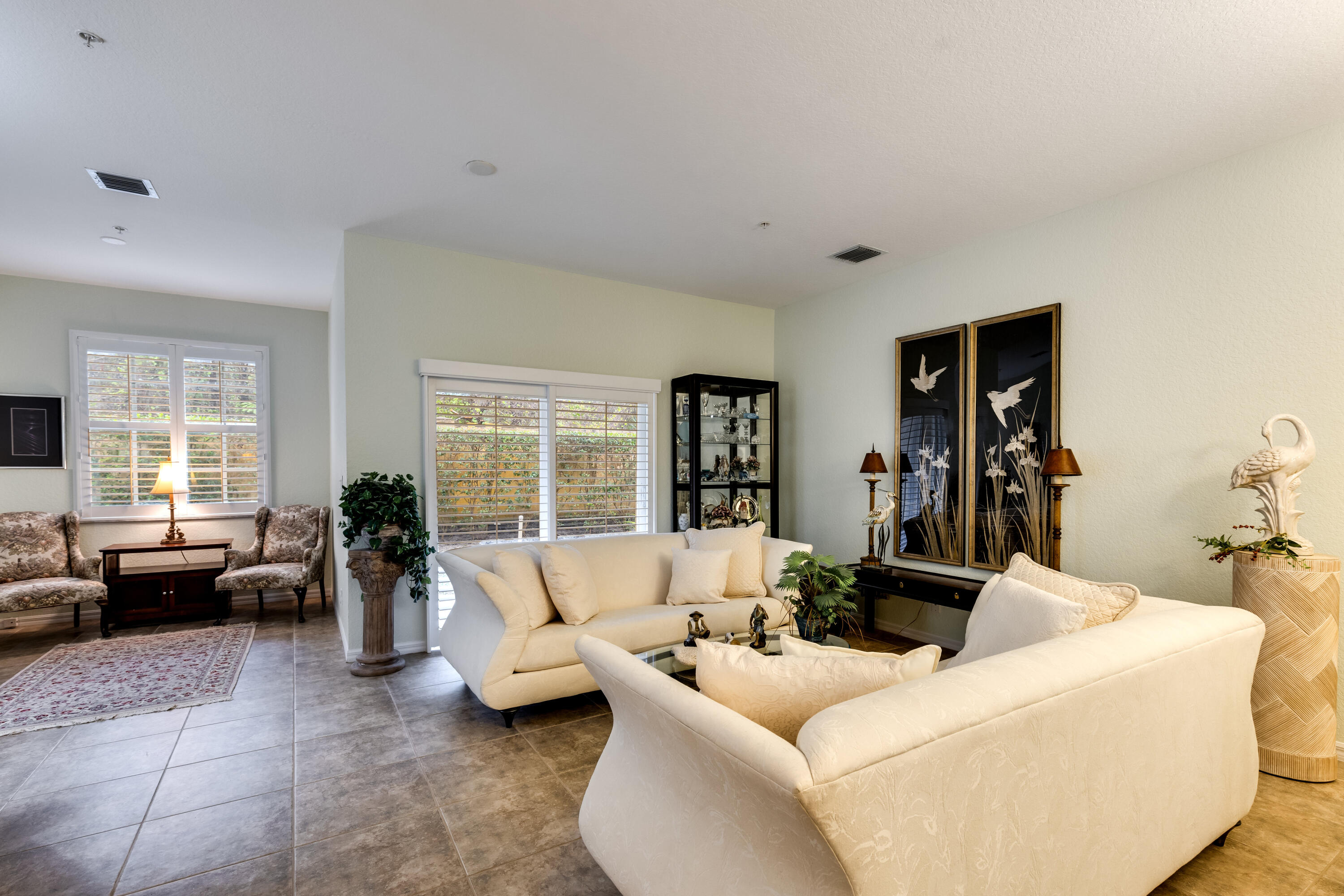 156 Village Boulevard E