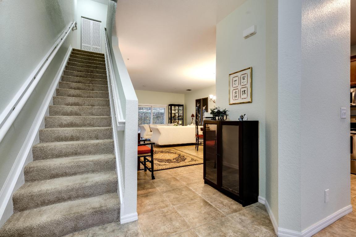 156 Village Boulevard E