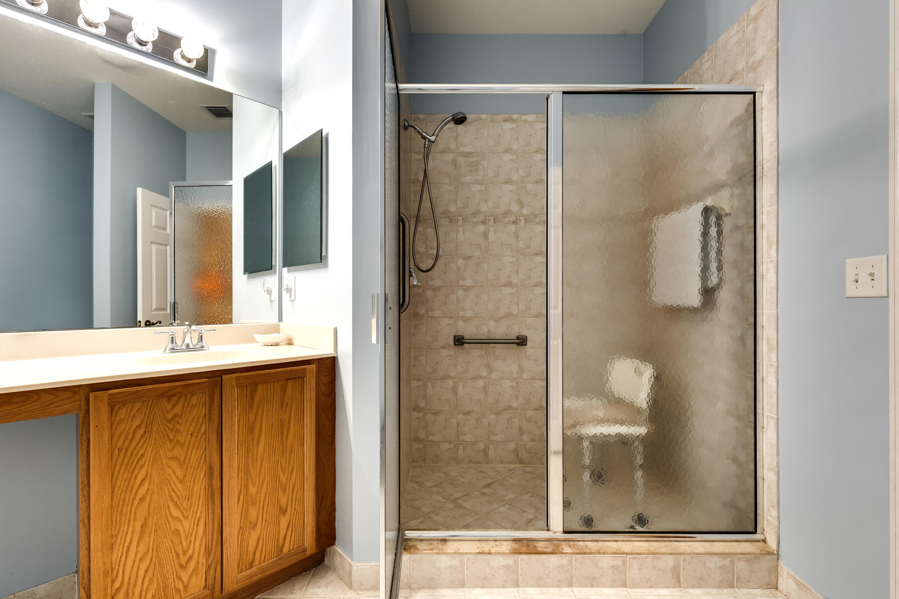 156 Village Boulevard E