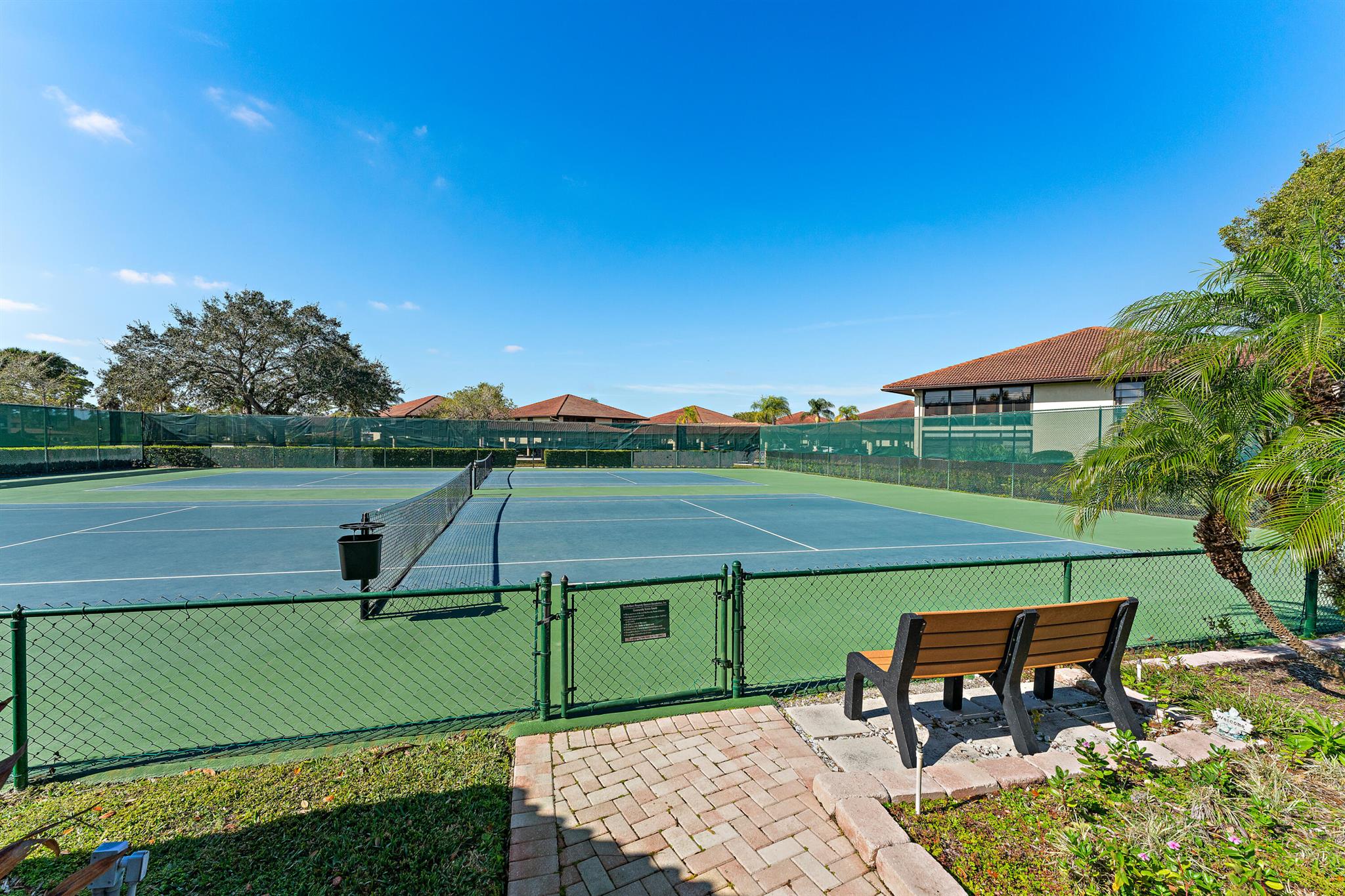 211 SW South River Drive 103