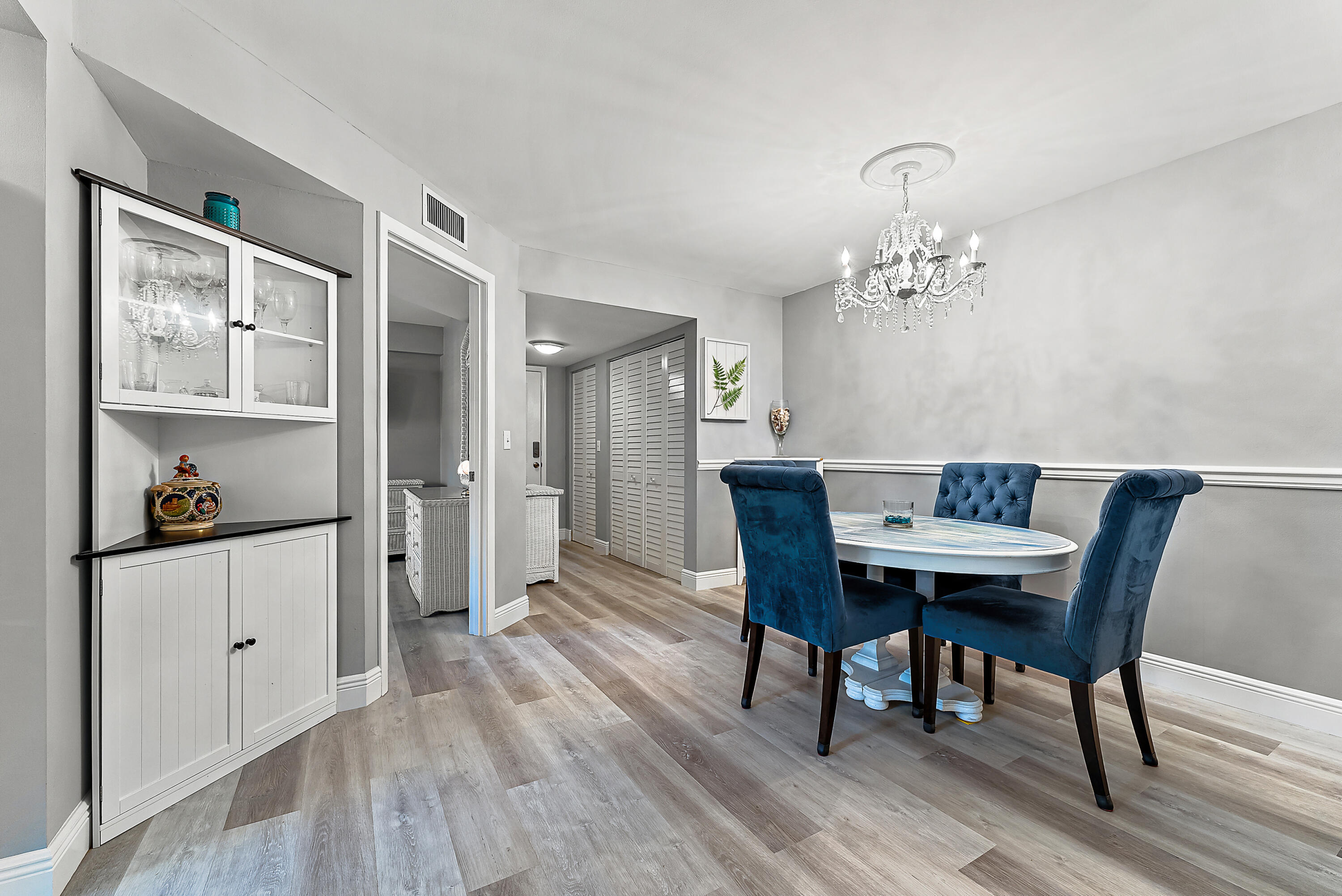 211 SW South River Drive 103