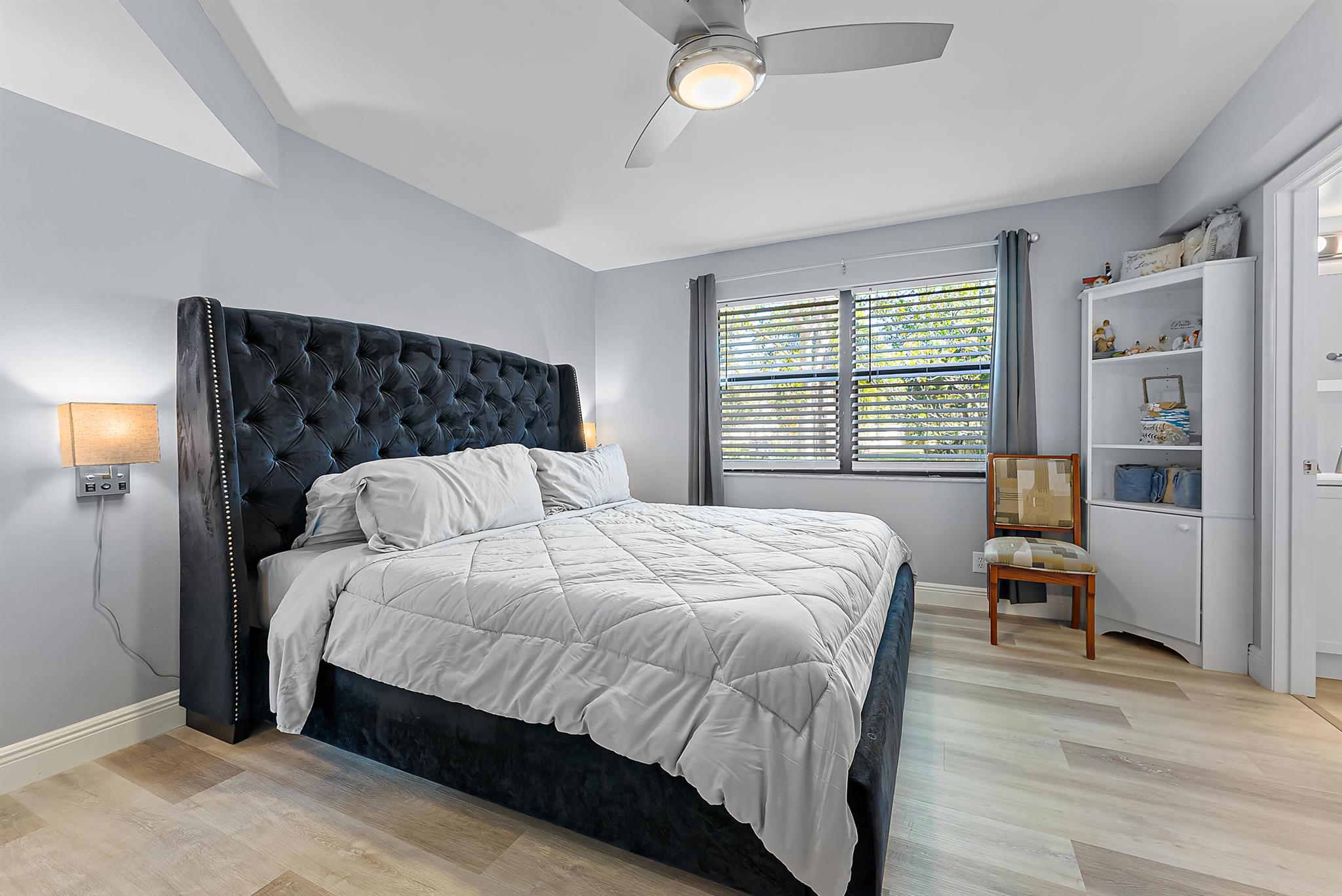 211 SW South River Drive 103