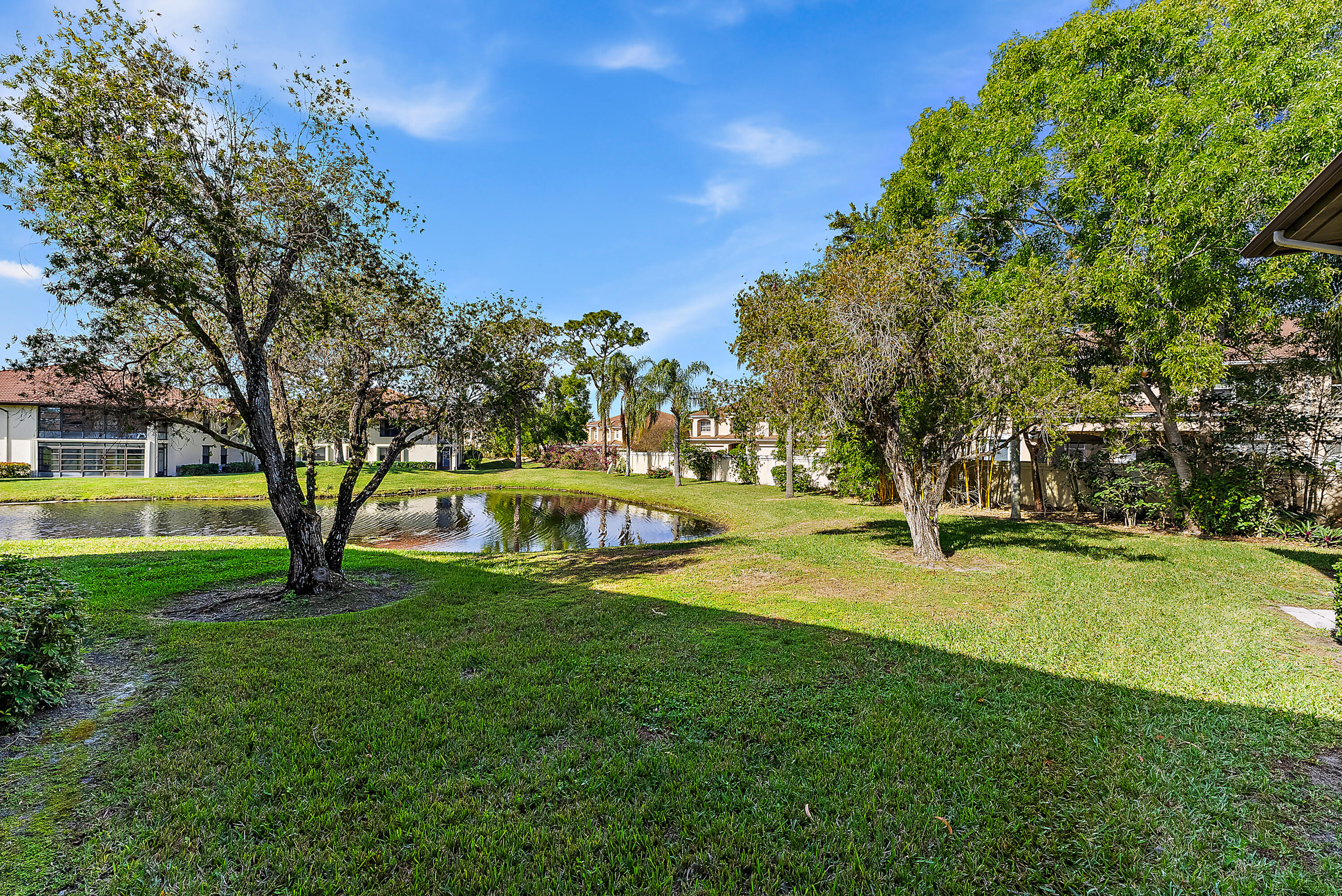 211 SW South River Drive 103