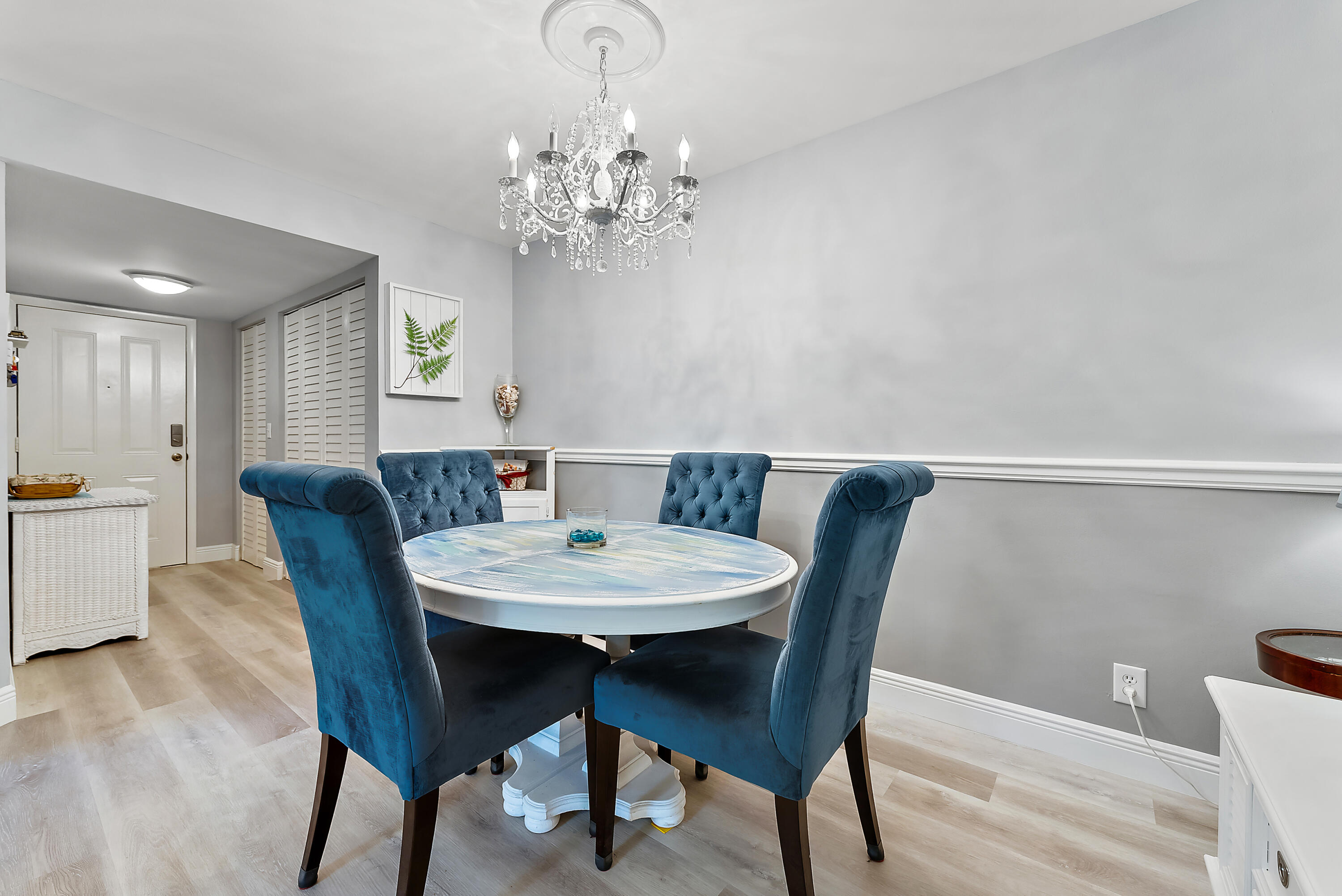 211 SW South River Drive 103