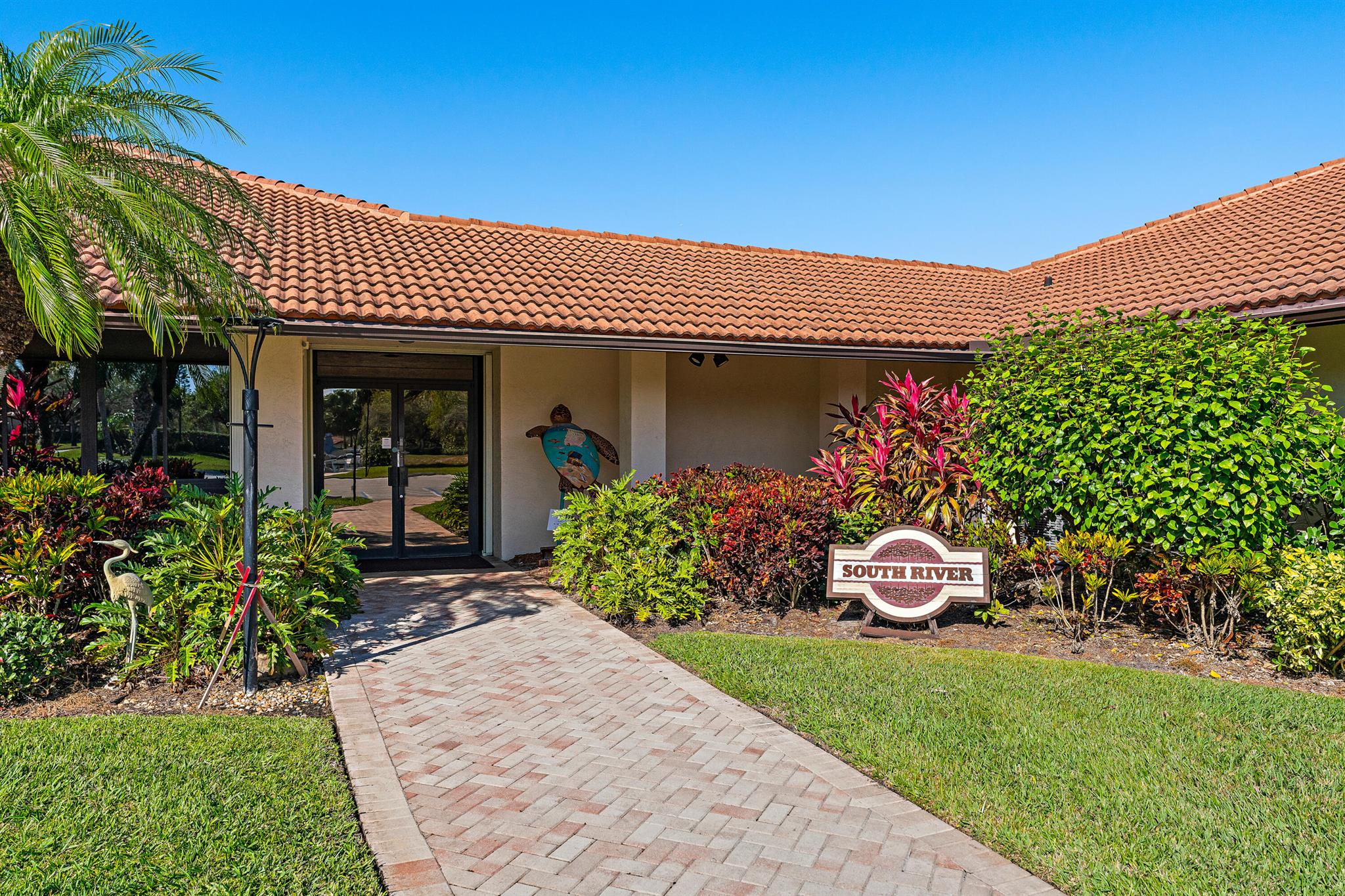 211 SW South River Drive 103