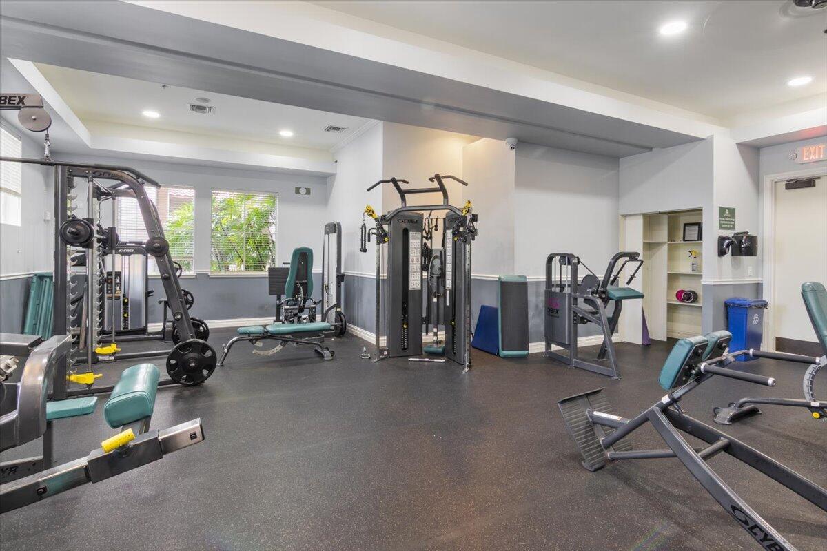 1423 E Barlow Court E