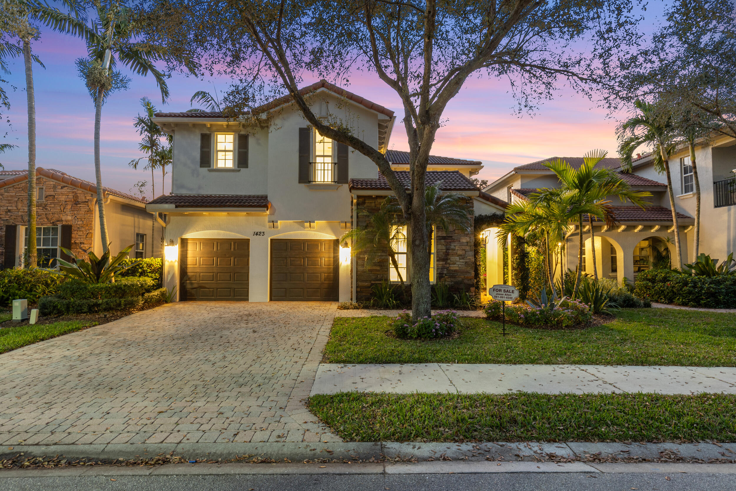 1423 E Barlow Court E