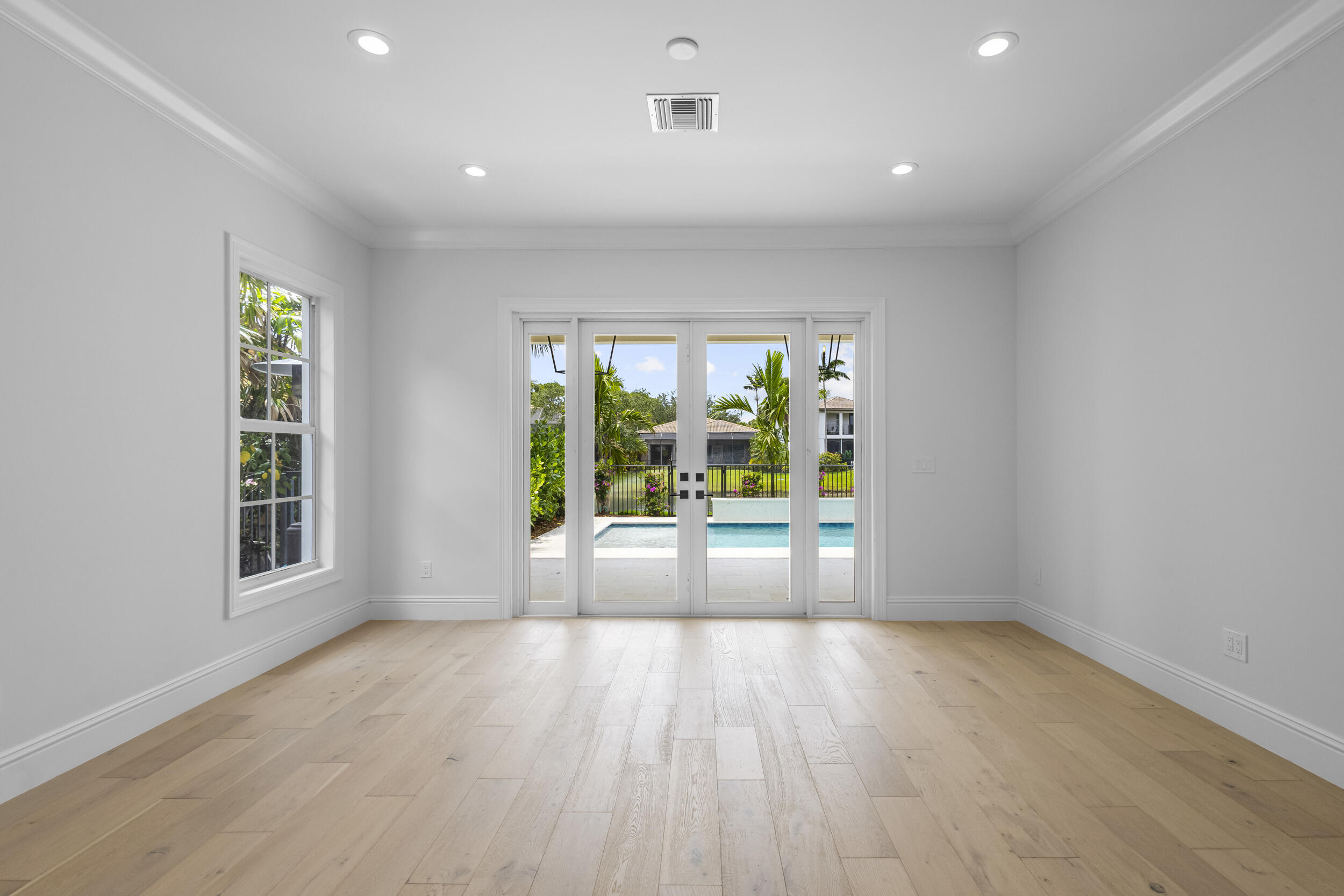 1423 E Barlow Court E