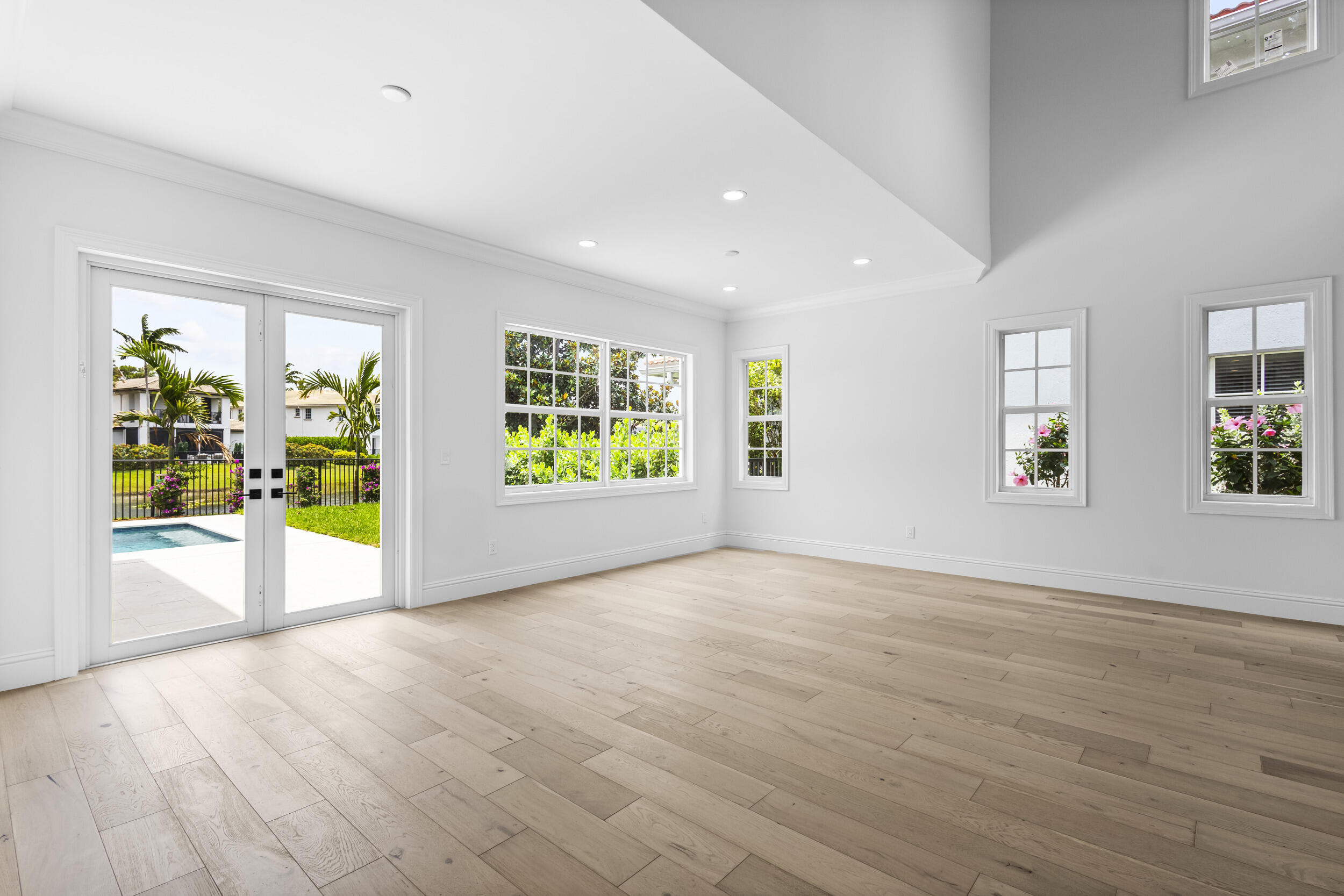 1423 E Barlow Court E