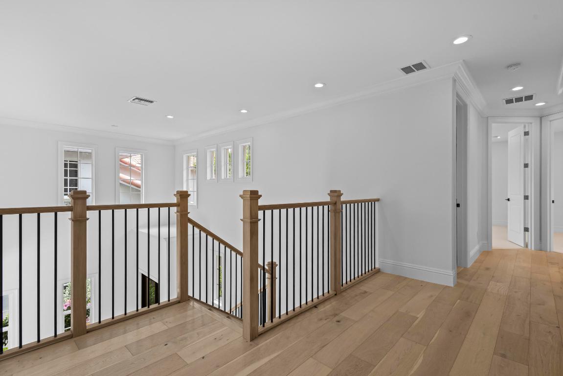 1423 E Barlow Court E