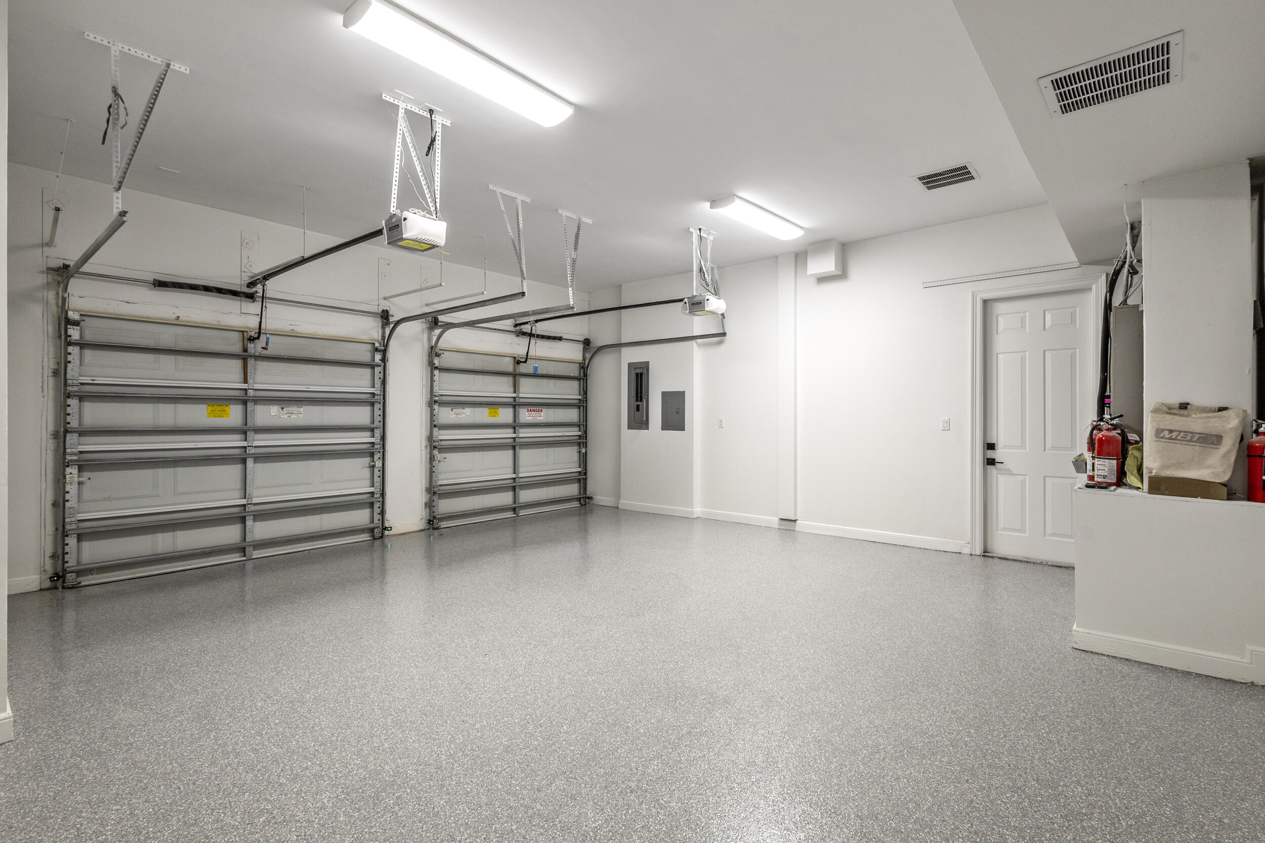 1423 E Barlow Court E