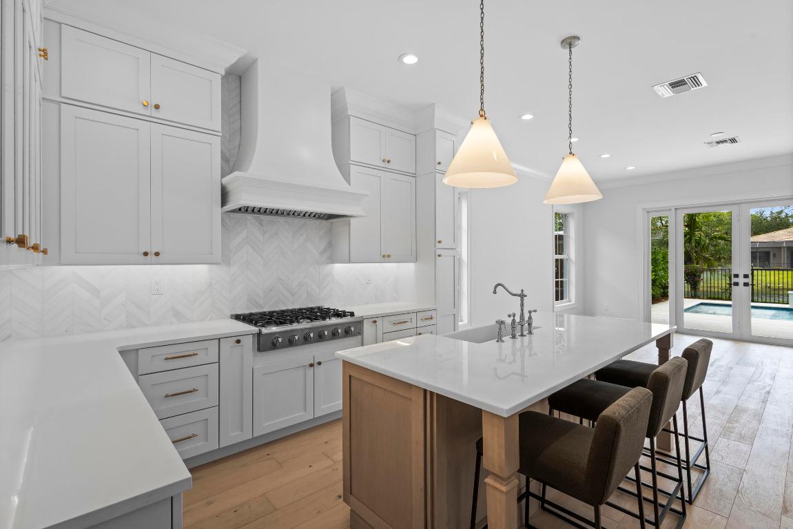 1423 E Barlow Court E