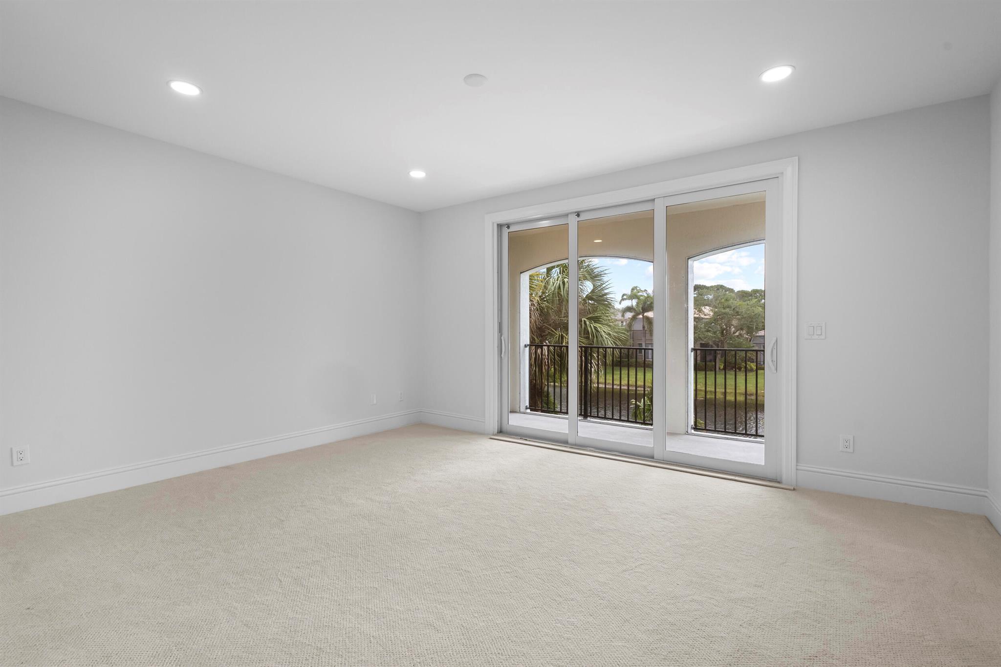 1423 E Barlow Court E