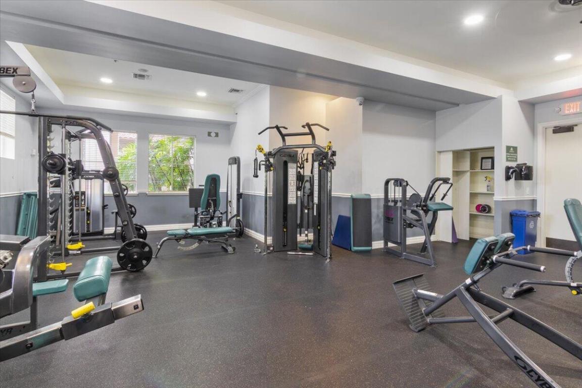 1423 E Barlow Court E