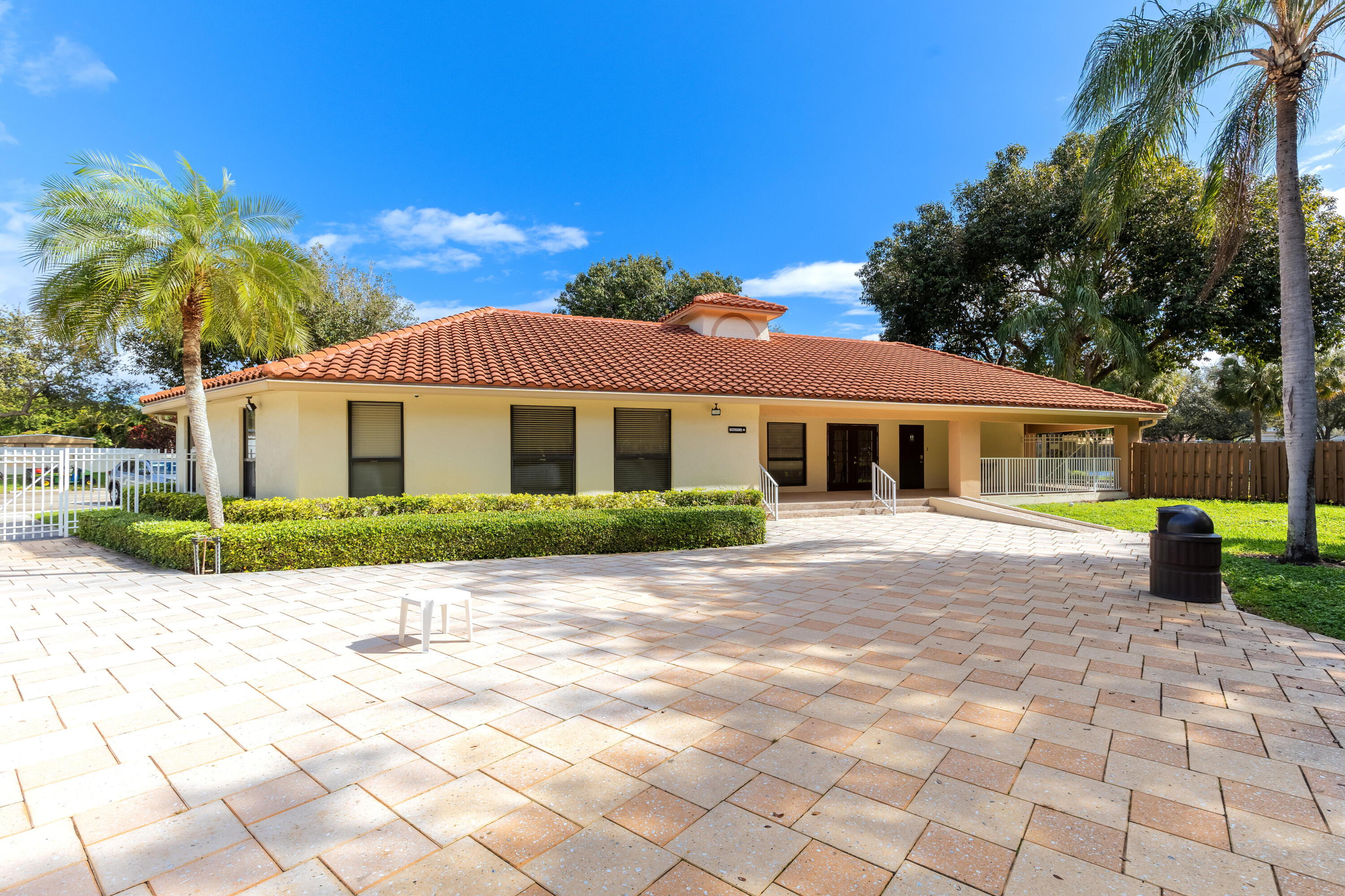 334 Eastwood Terrace