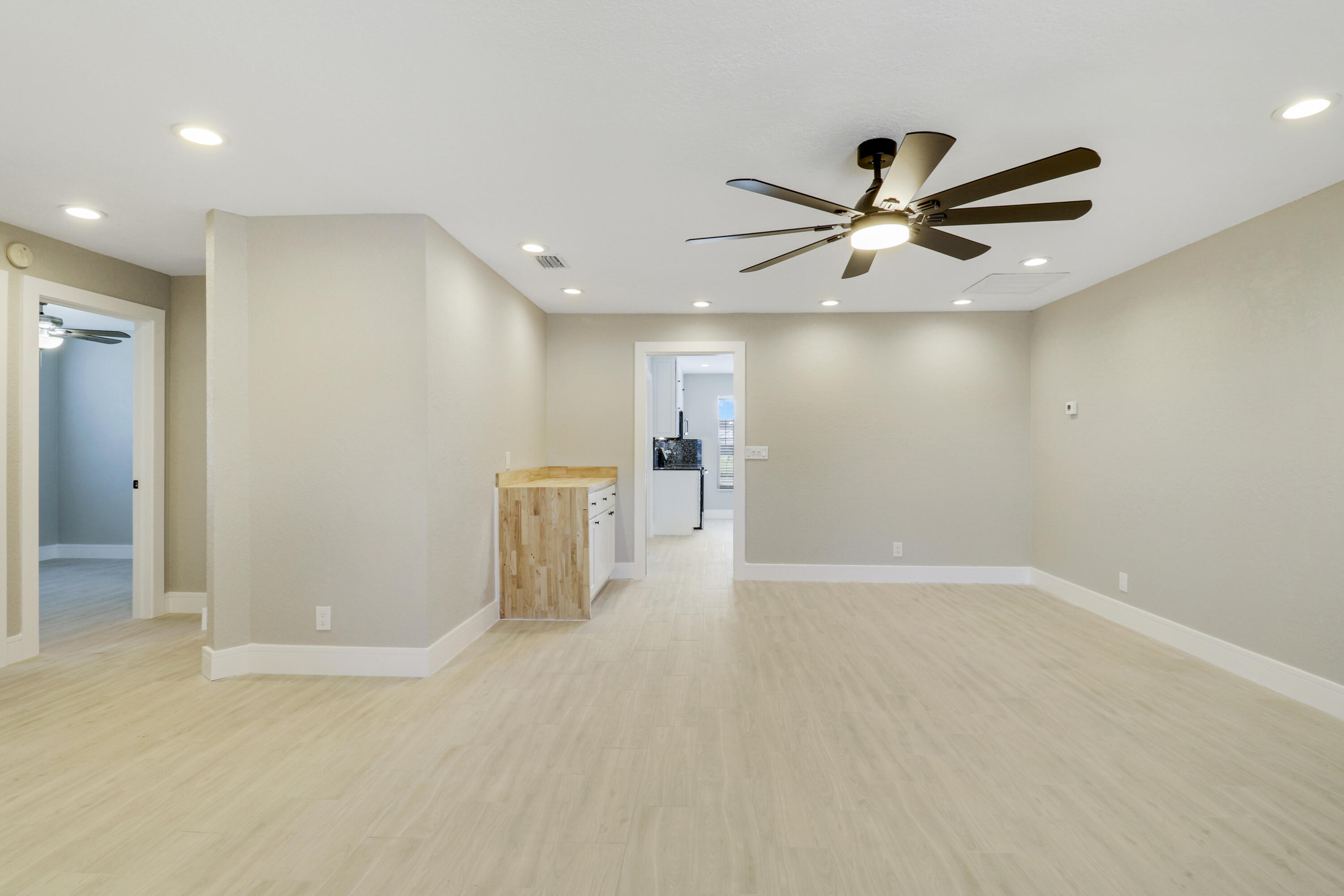 222 Las Palmas Street