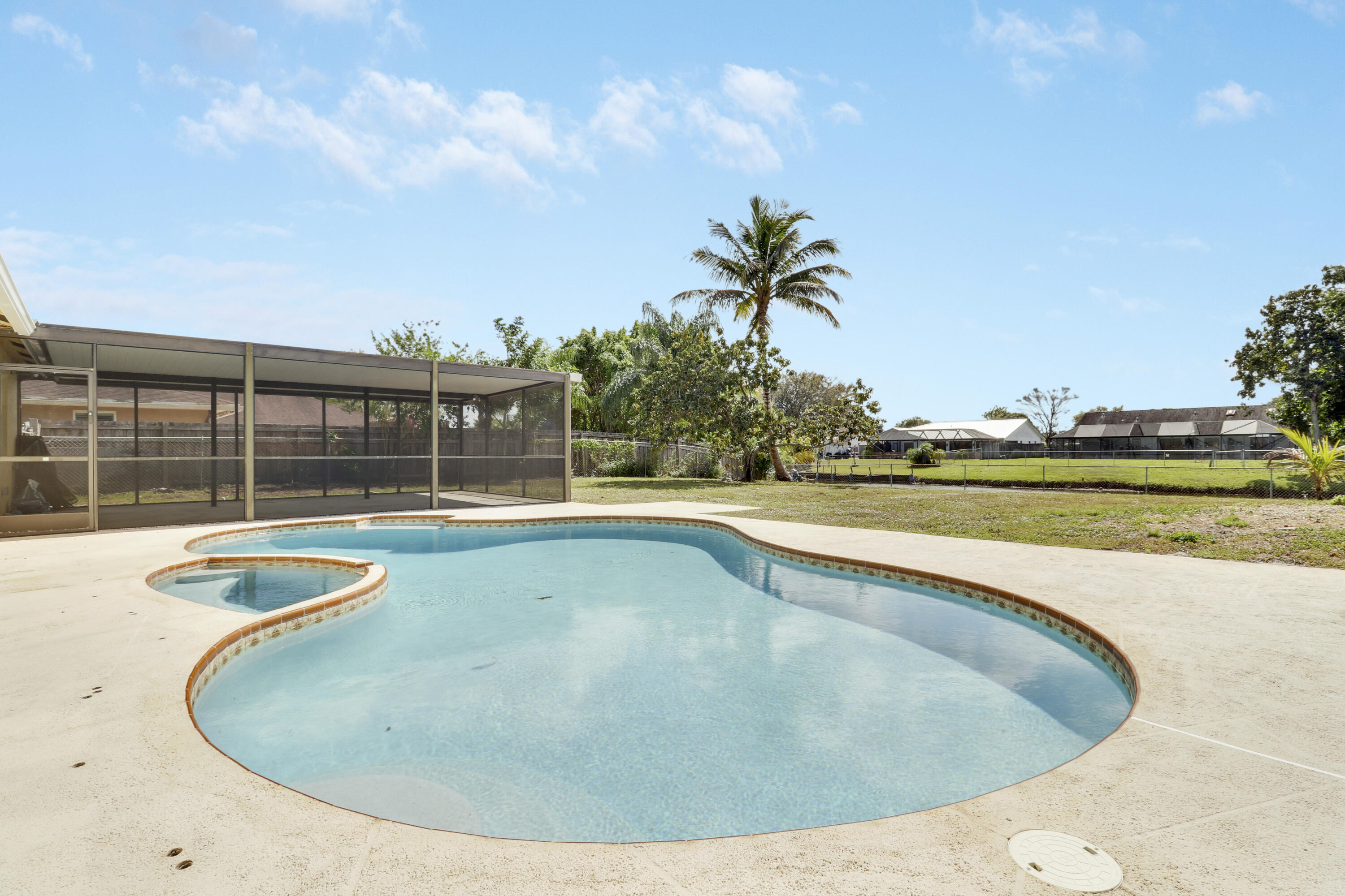 222 Las Palmas Street