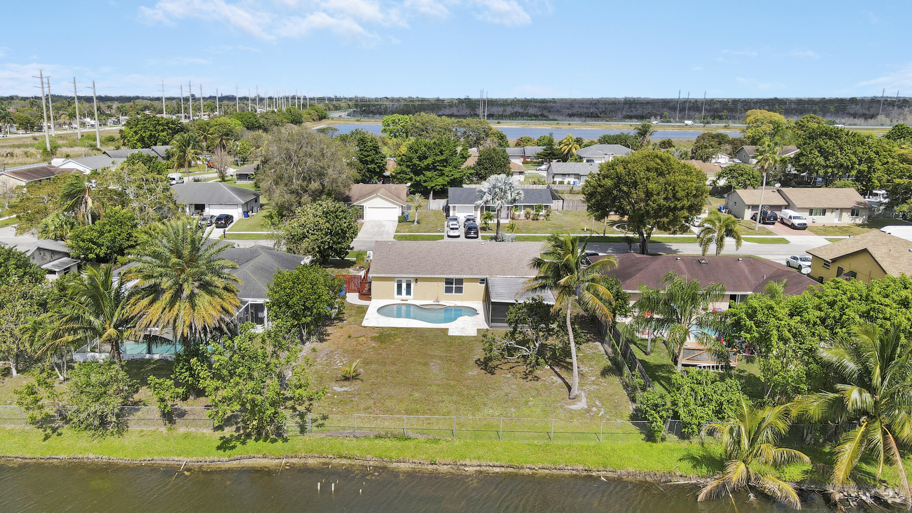 222 Las Palmas Street