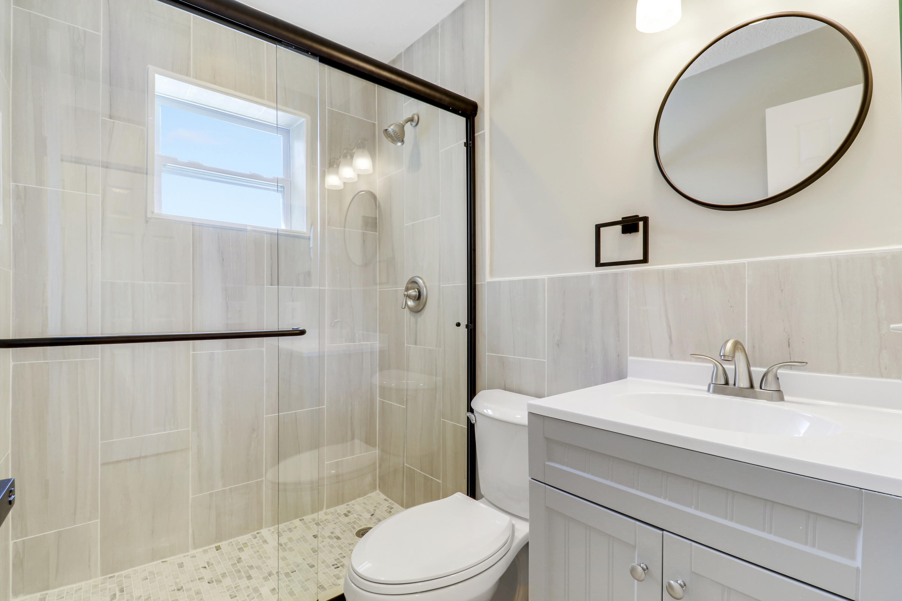 222 Las Palmas Street