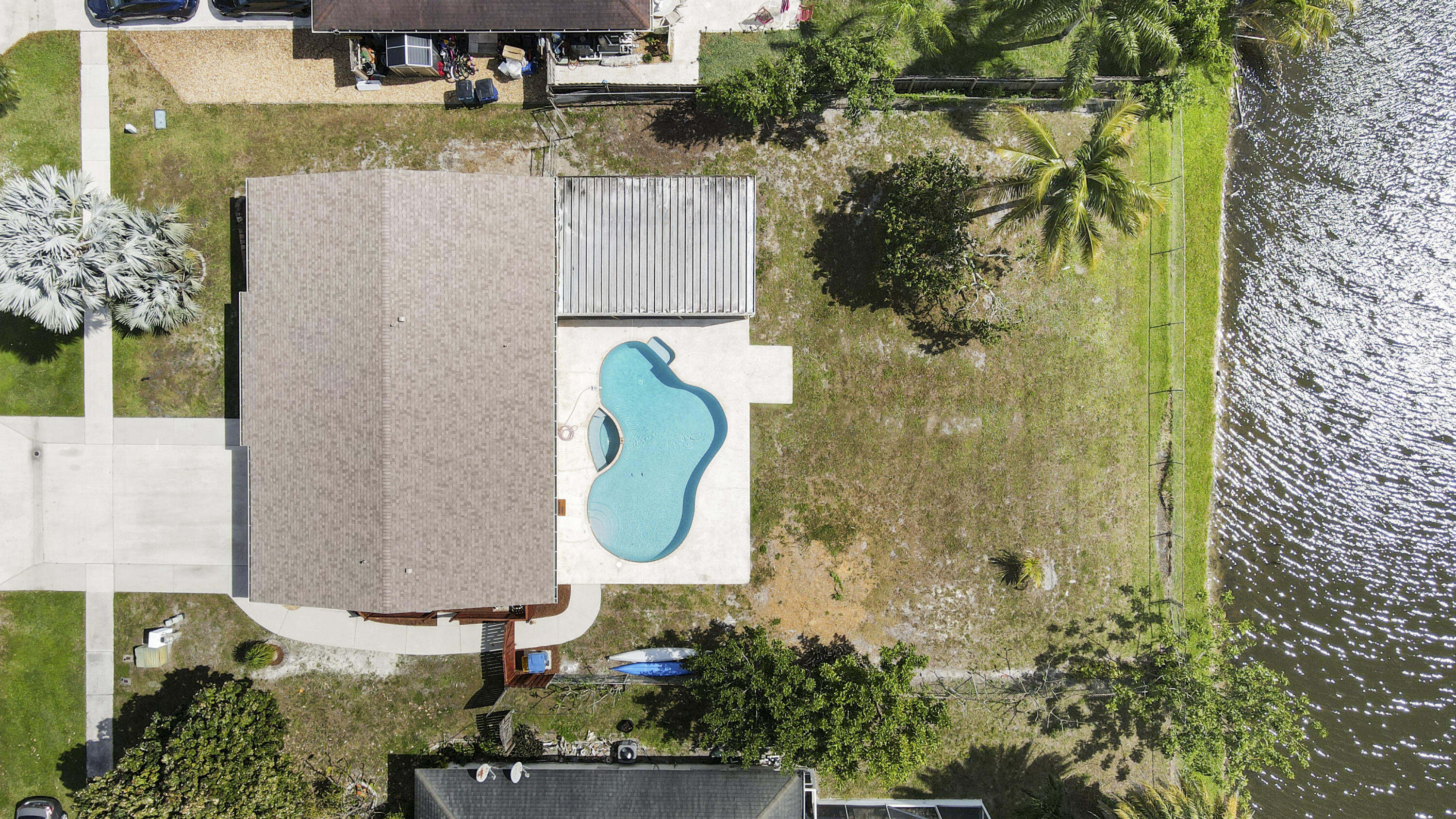 222 Las Palmas Street