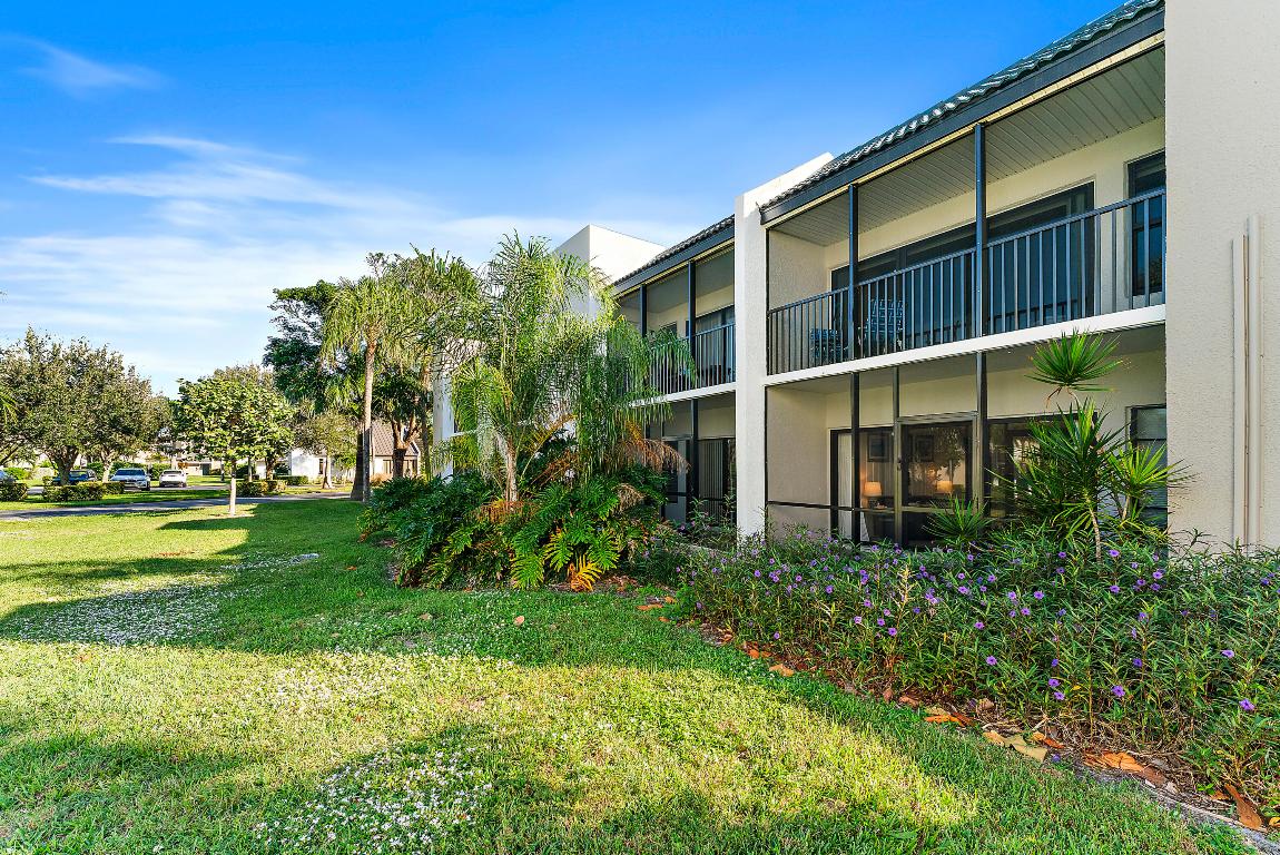 1605 S Us Highway 1 V1 104