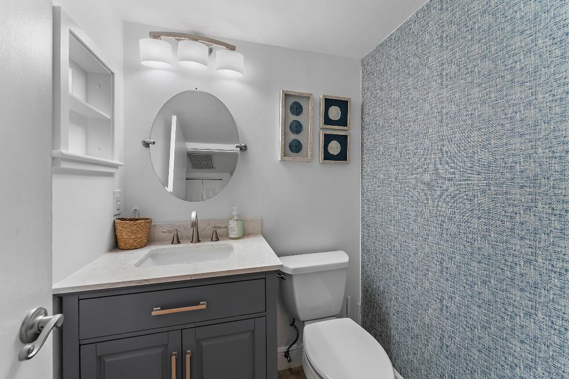 1605 S Us Highway 1 V1 104