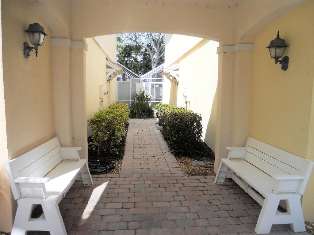 482 Capistrano Drive