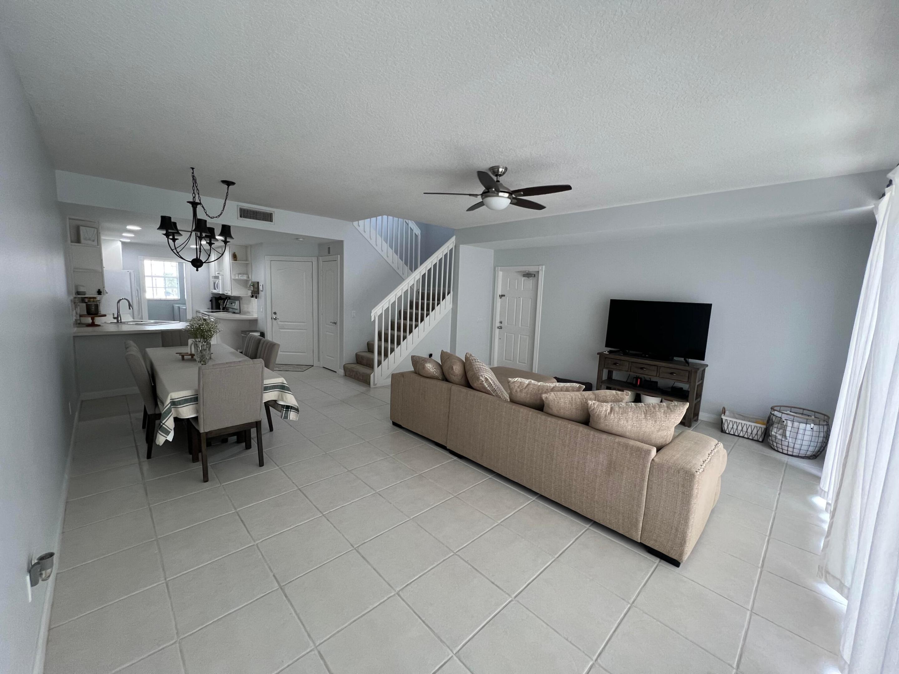 482 Capistrano Drive