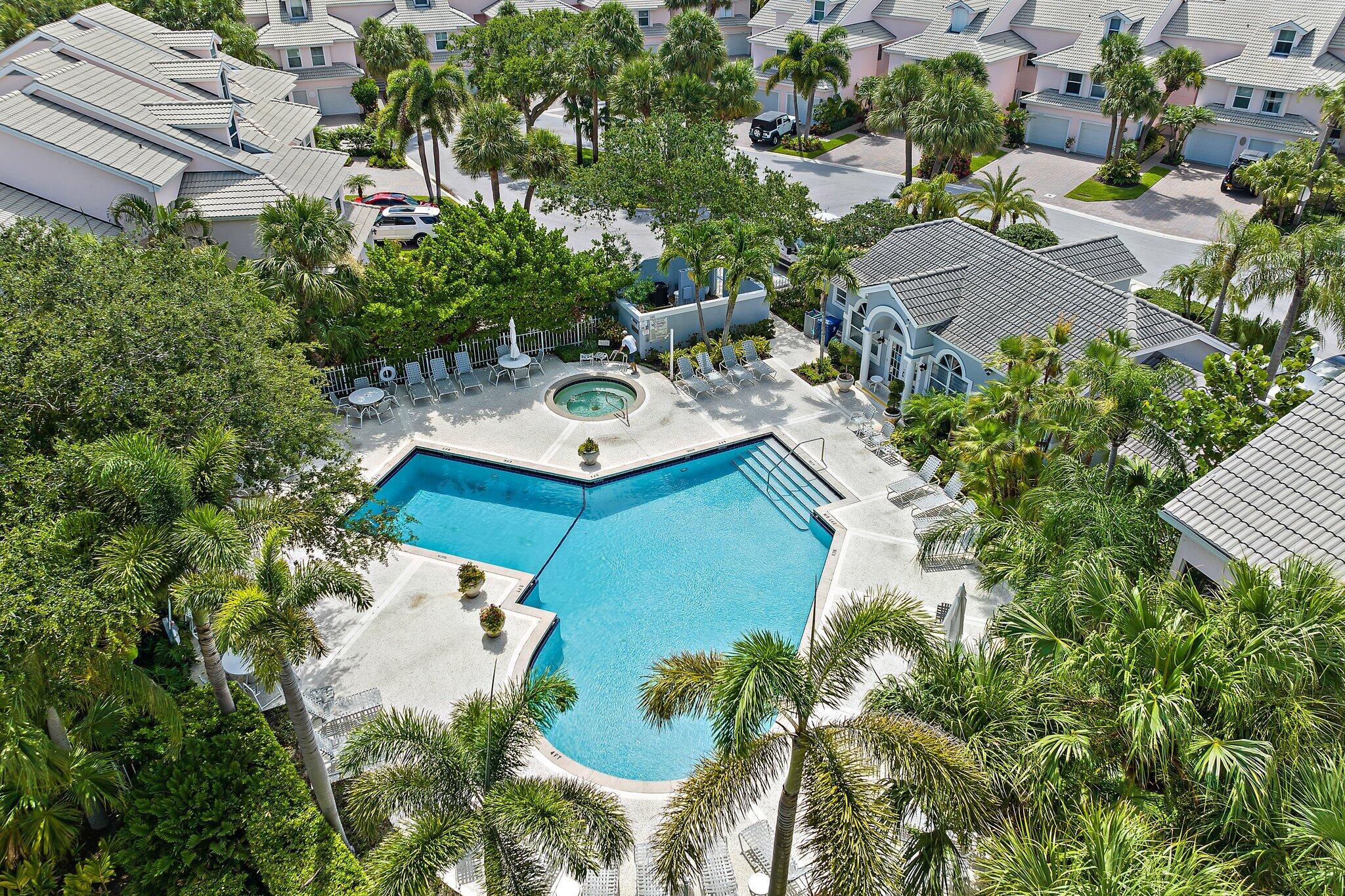 2905 Fairway Drive N