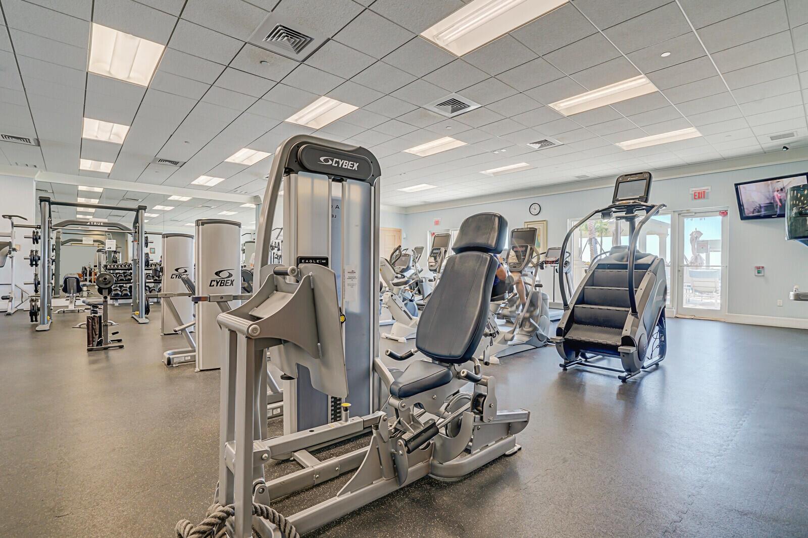 2650 Lake Shore Drive 703