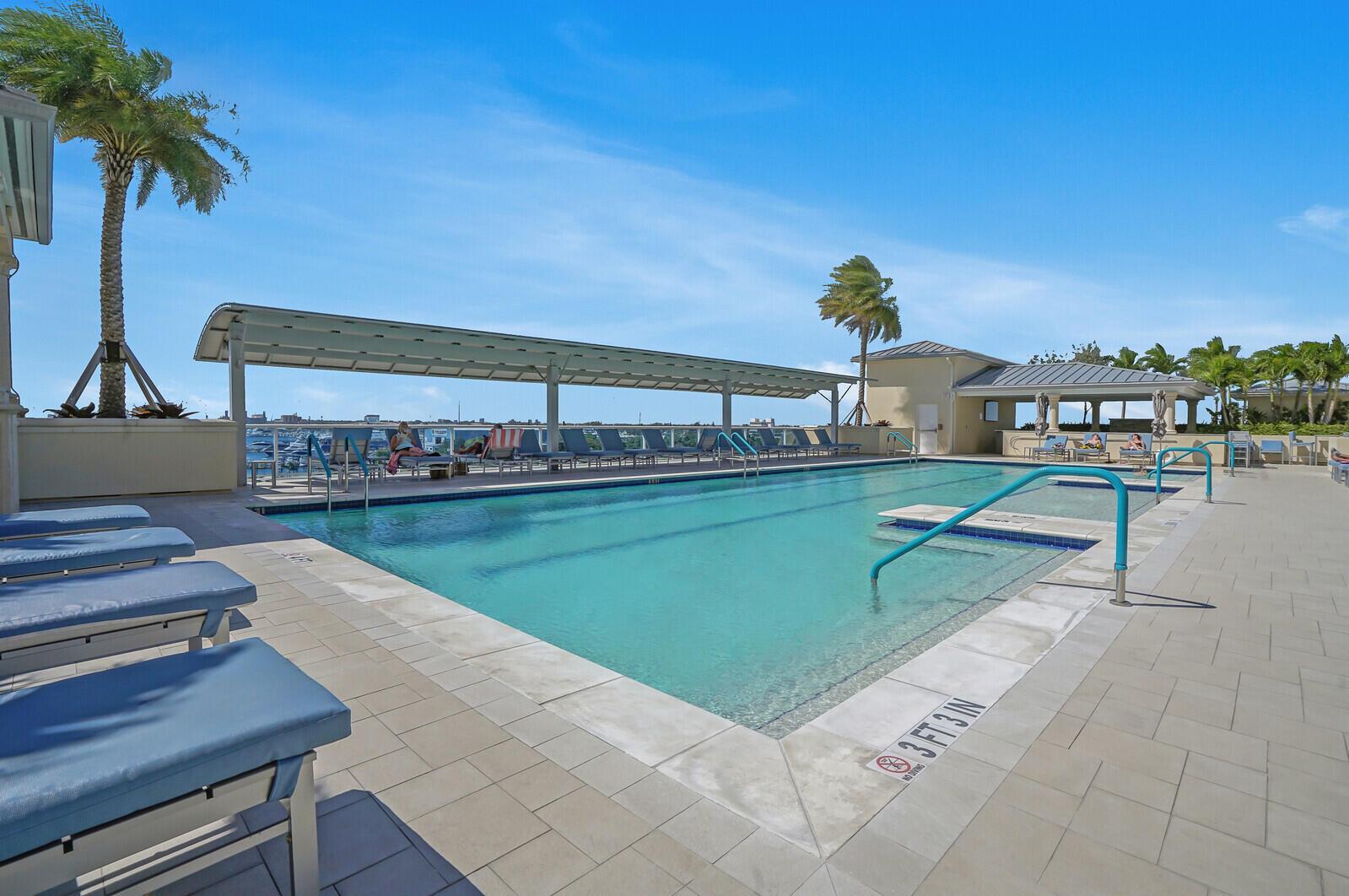 2650 Lake Shore Drive 703
