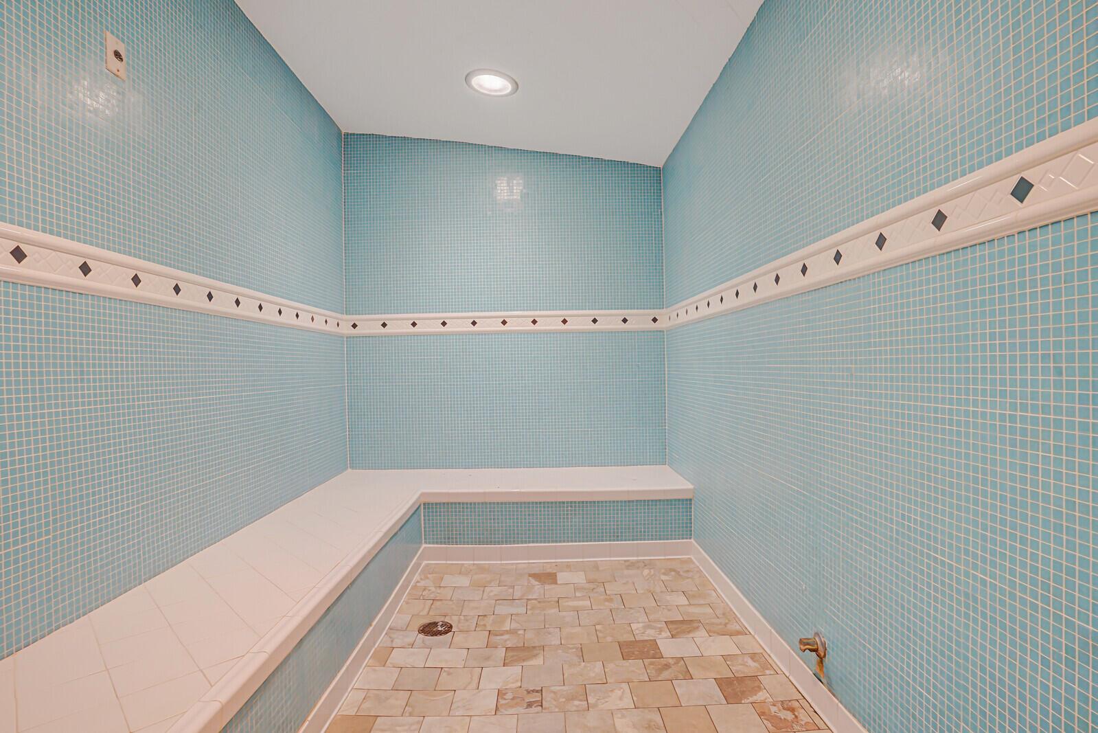 2650 Lake Shore Drive 703