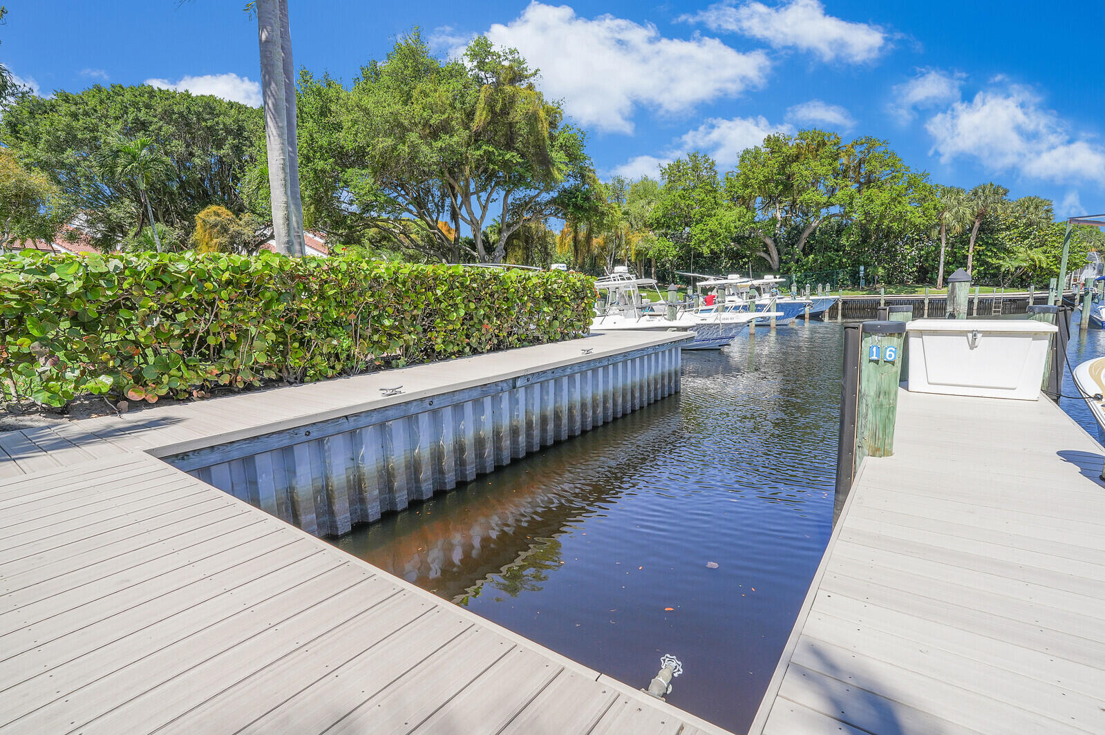 2399 Treasure Isle Drive 17