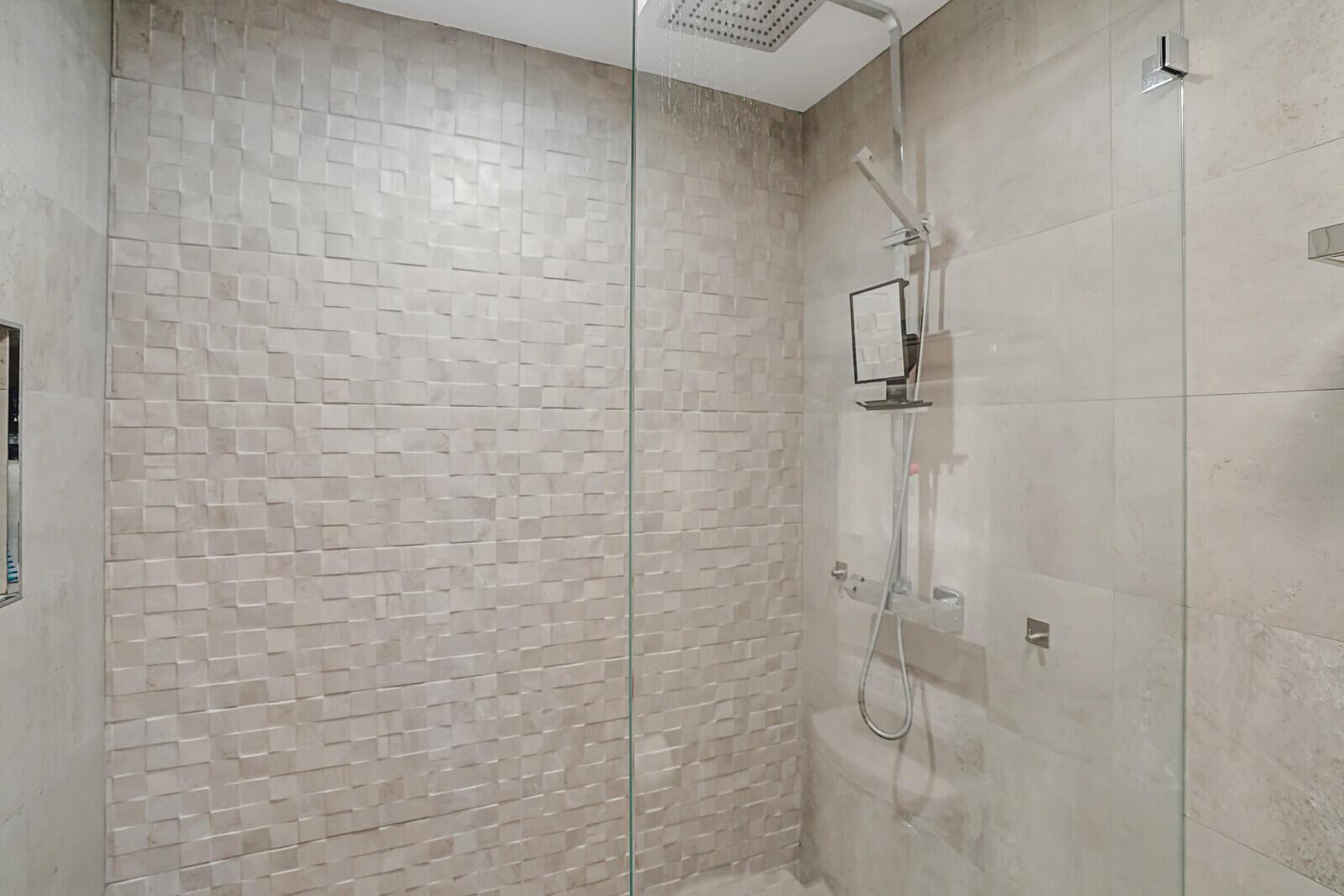 2399 Treasure Isle Drive 17