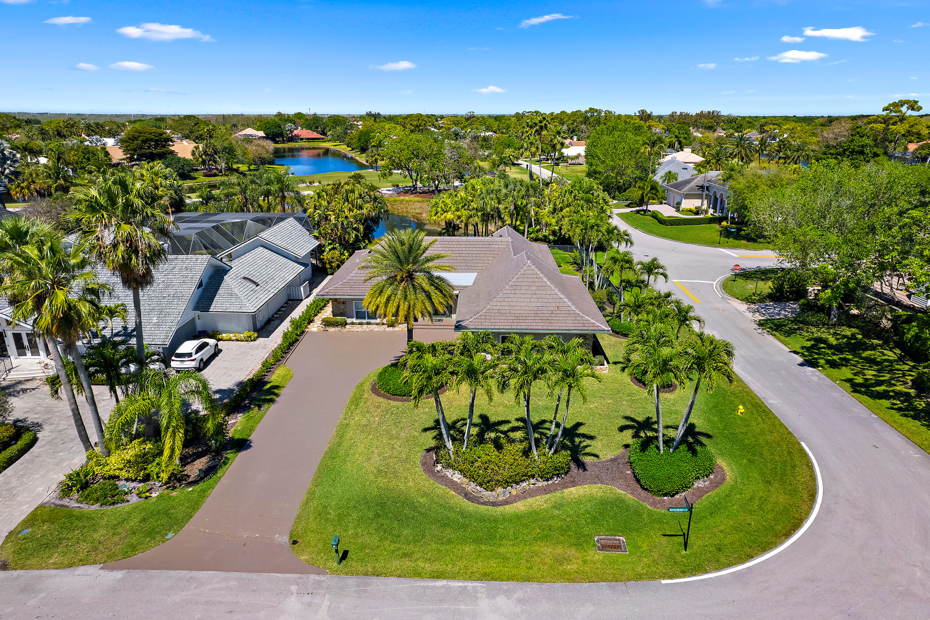 1 Banchory Court