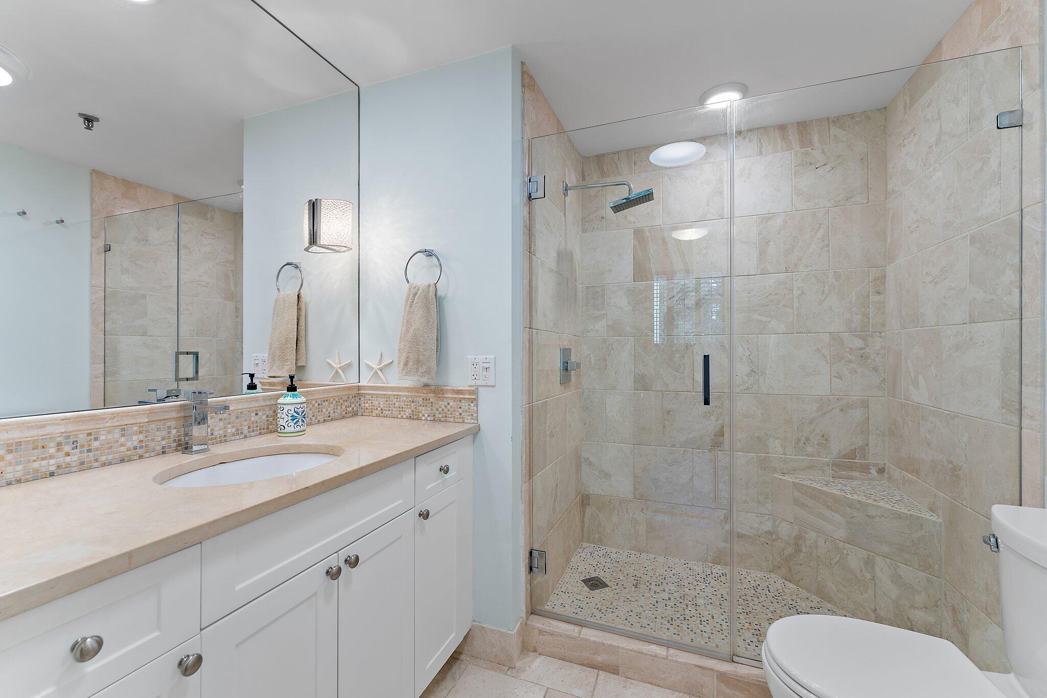11370 Twelve Oaks Way 418