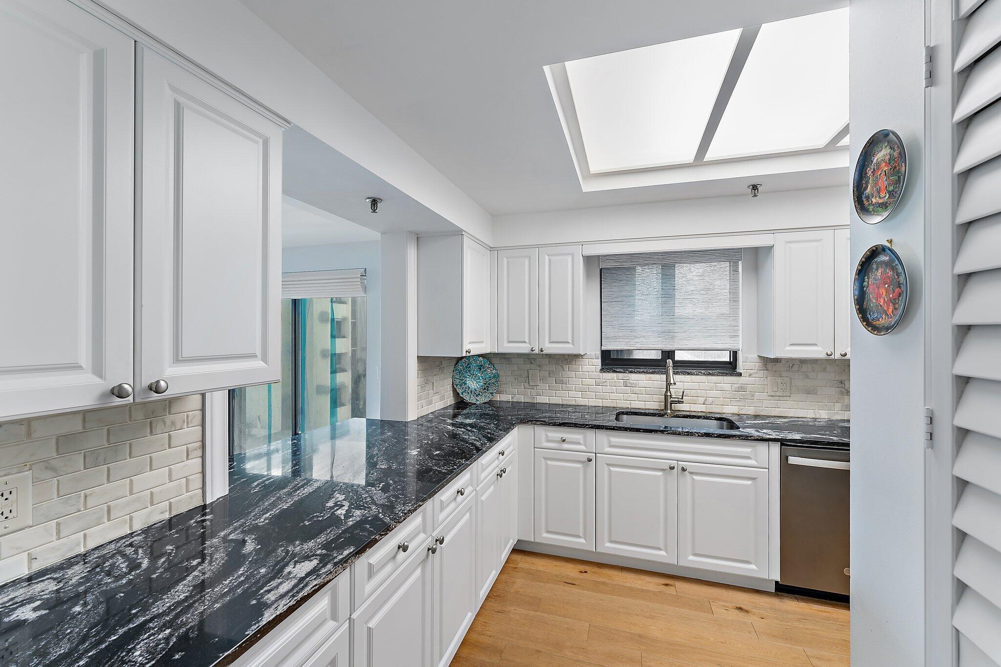 11370 Twelve Oaks Way 418