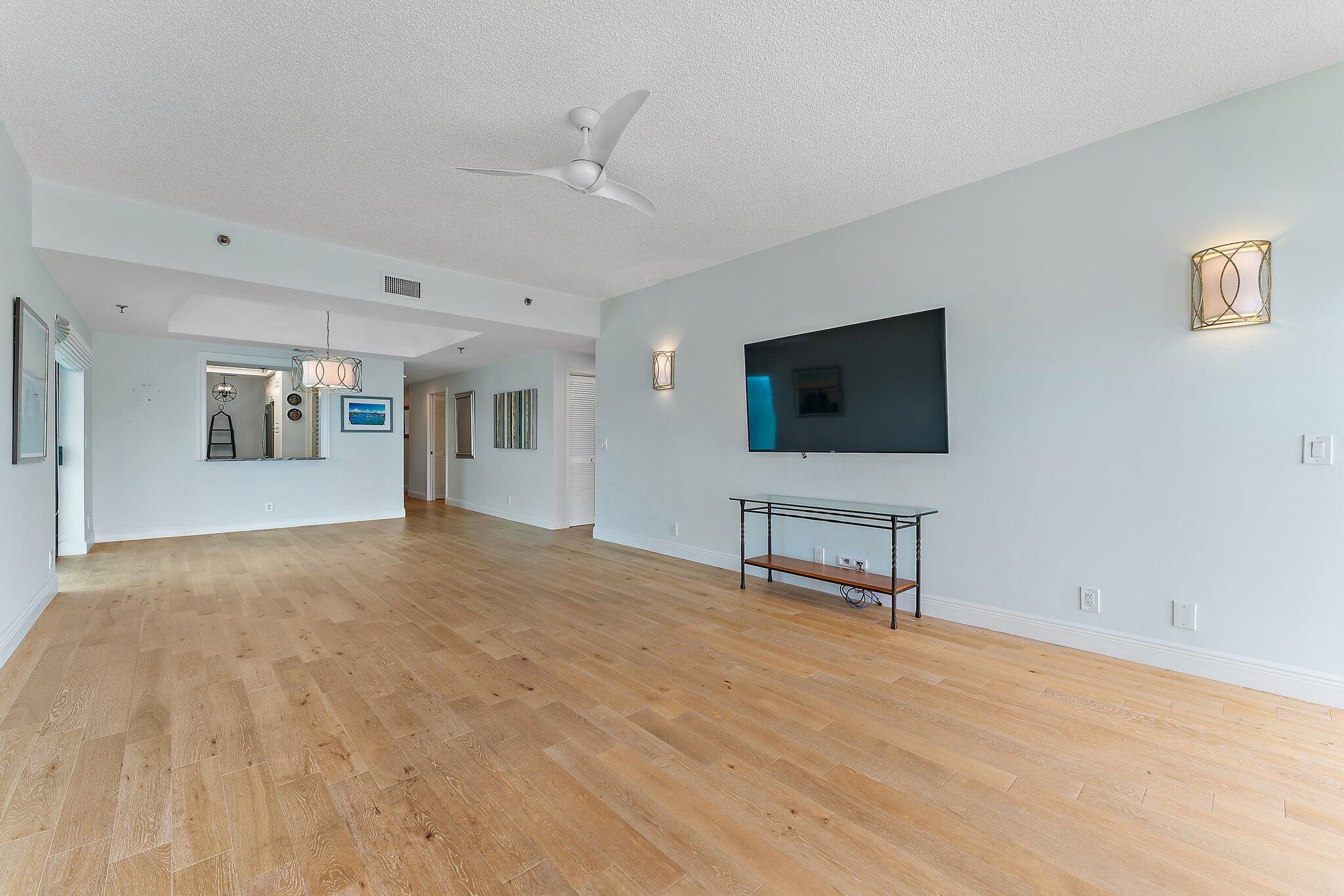 11370 Twelve Oaks Way 418