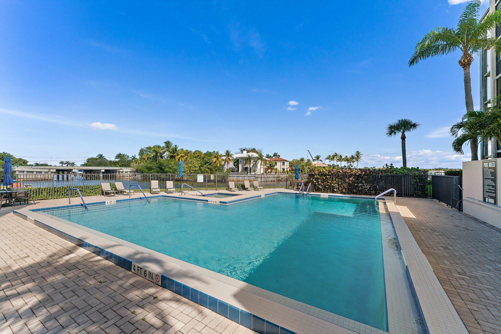 11370 Twelve Oaks Way 418