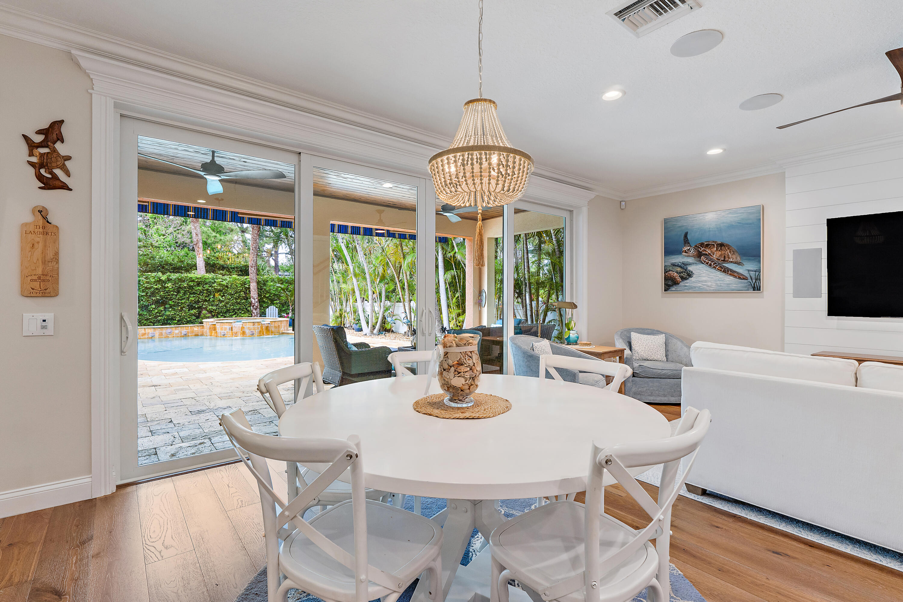 338 Caravelle Drive