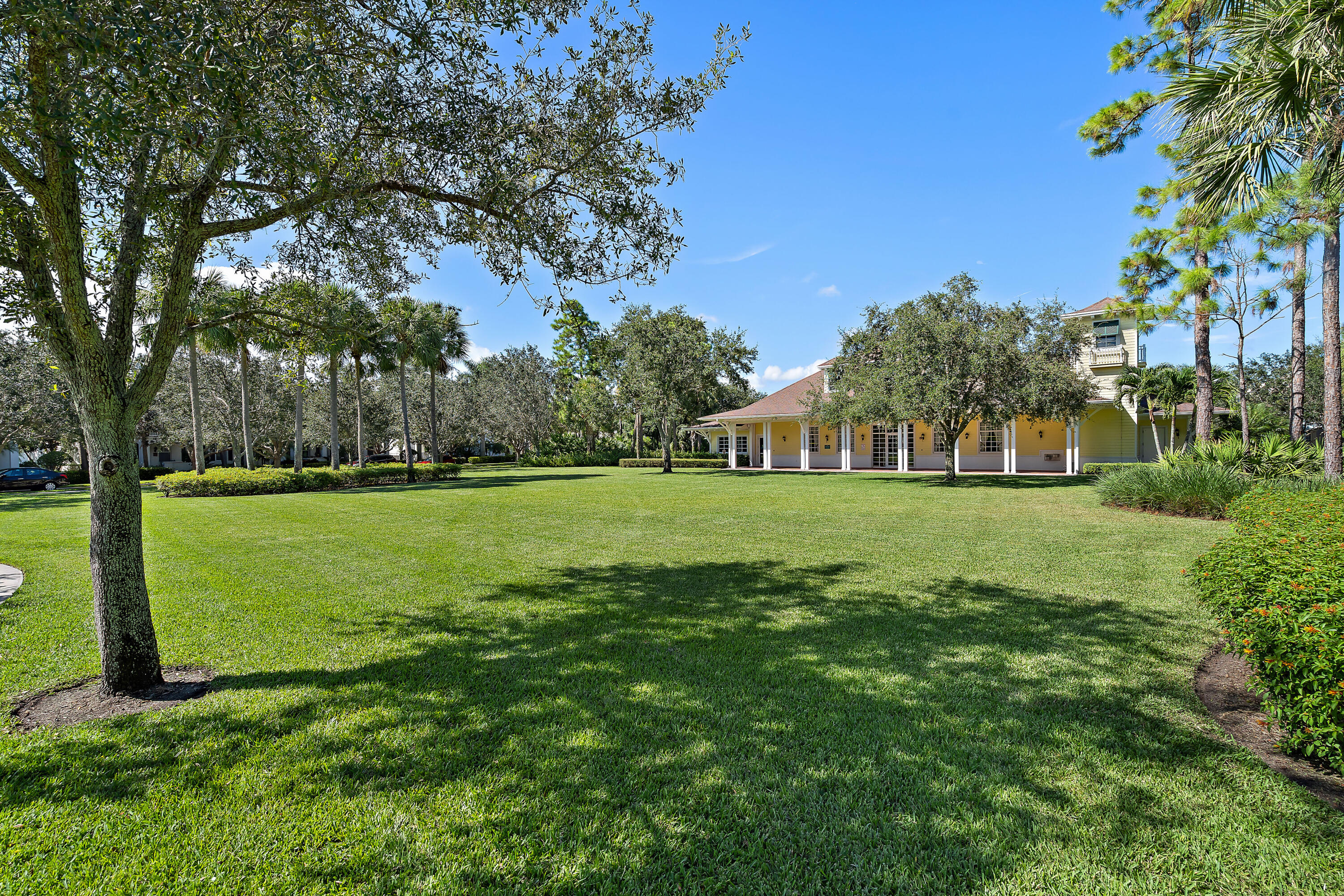 338 Caravelle Drive