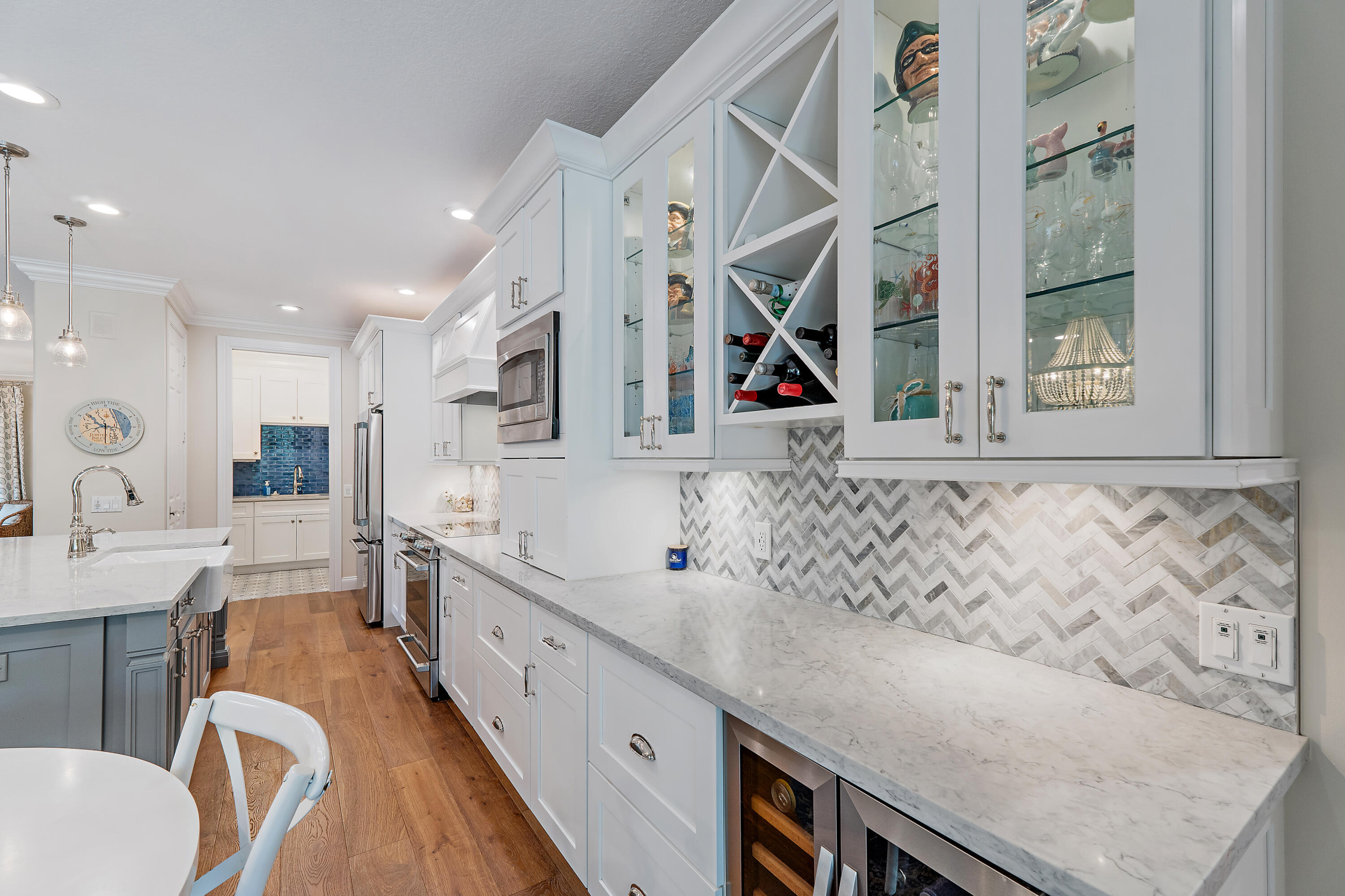338 Caravelle Drive