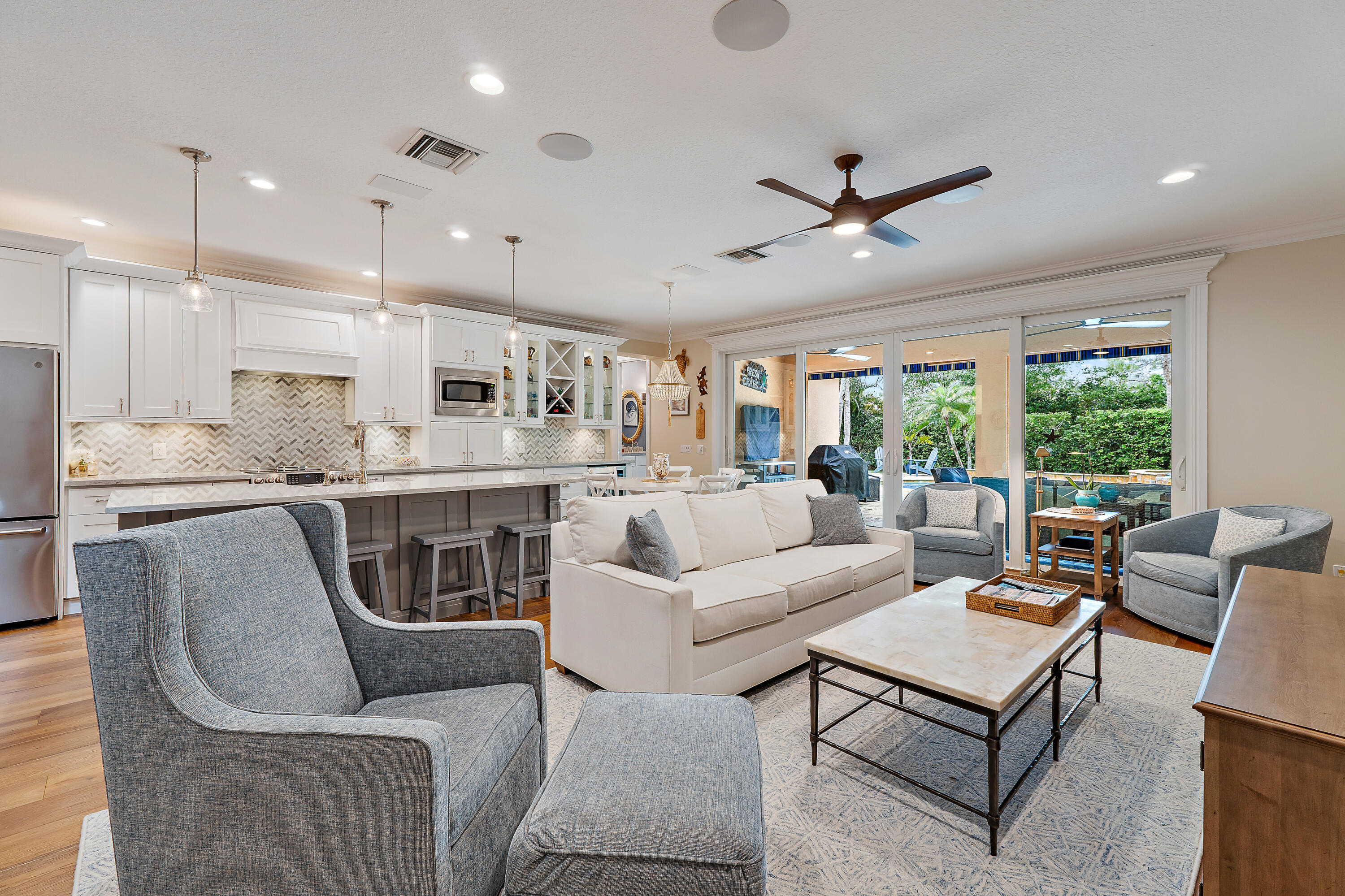 338 Caravelle Drive