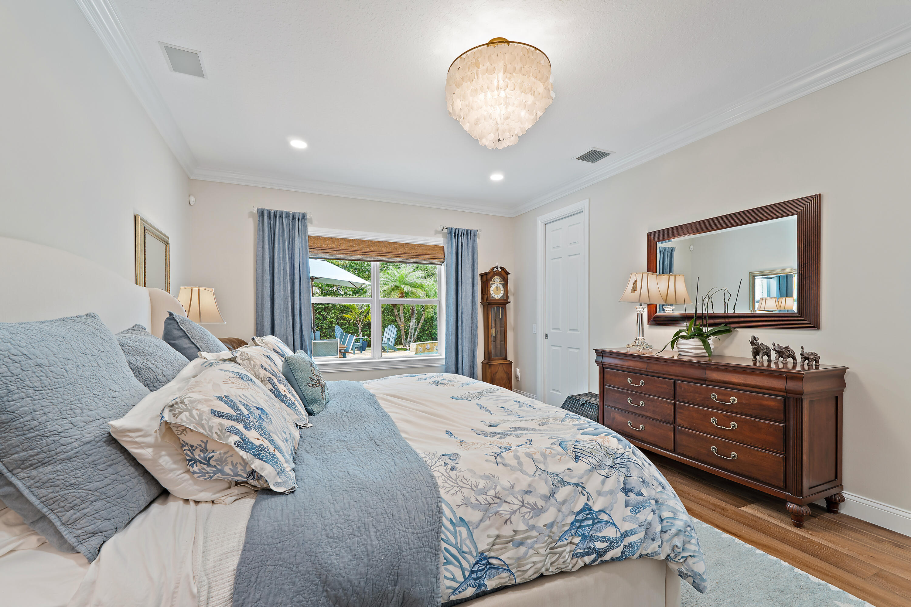 338 Caravelle Drive