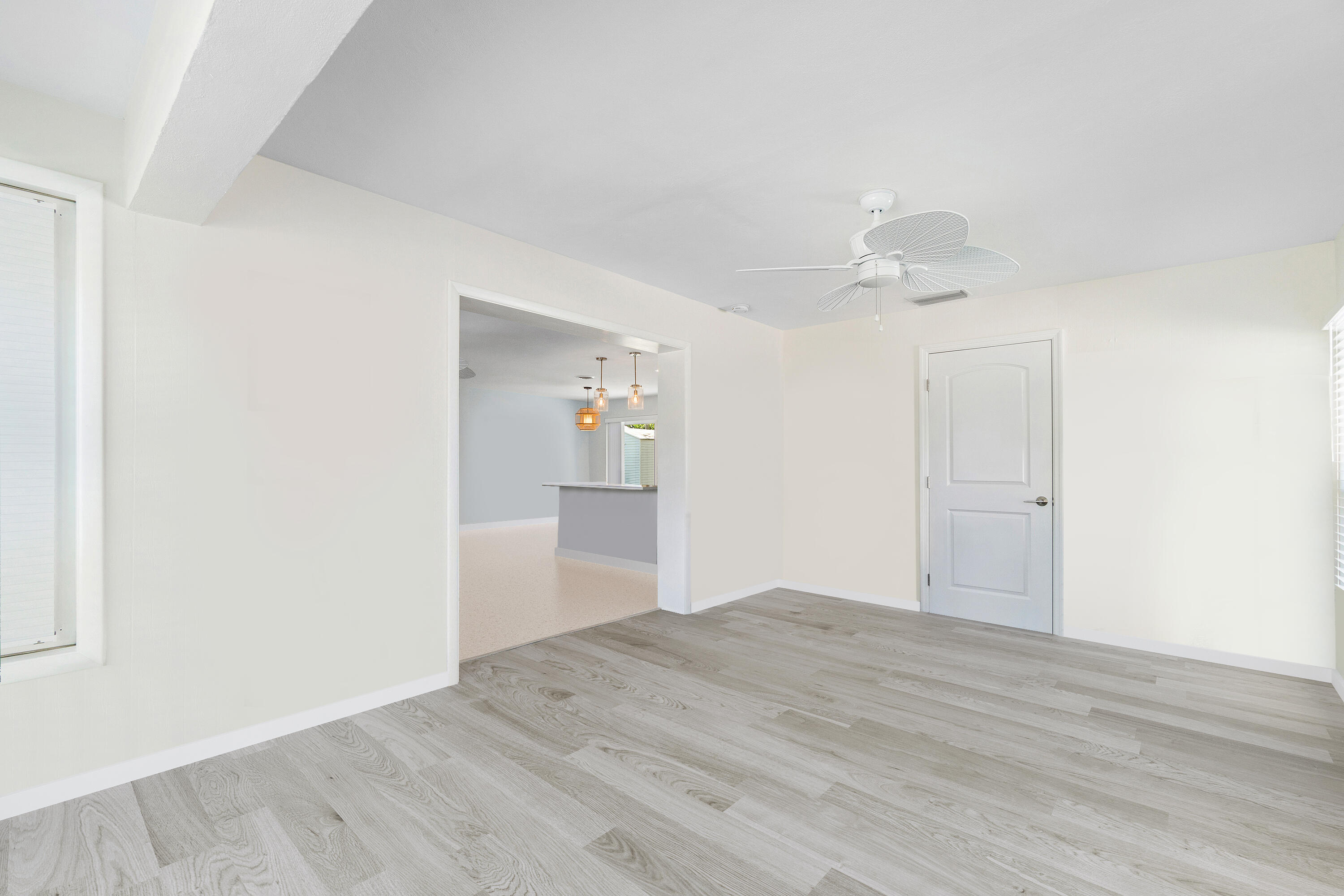 371 Saturn Avenue