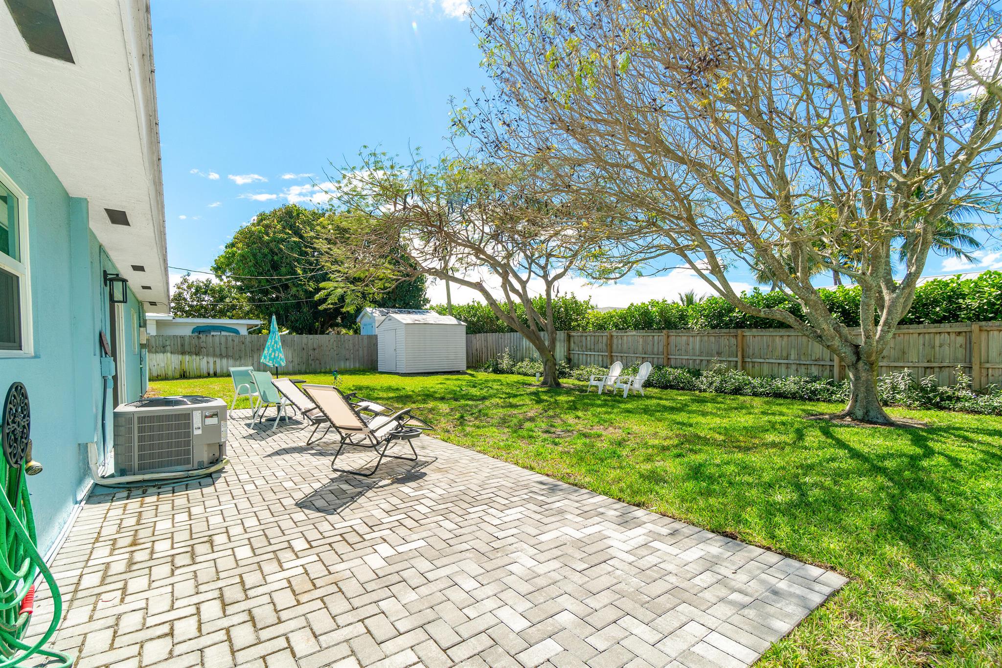 371 Saturn Avenue